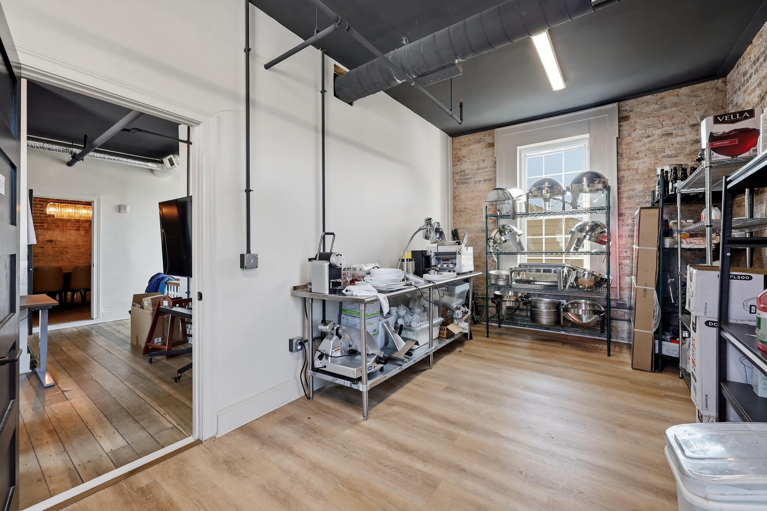 108 Court Street Property Photo 27
