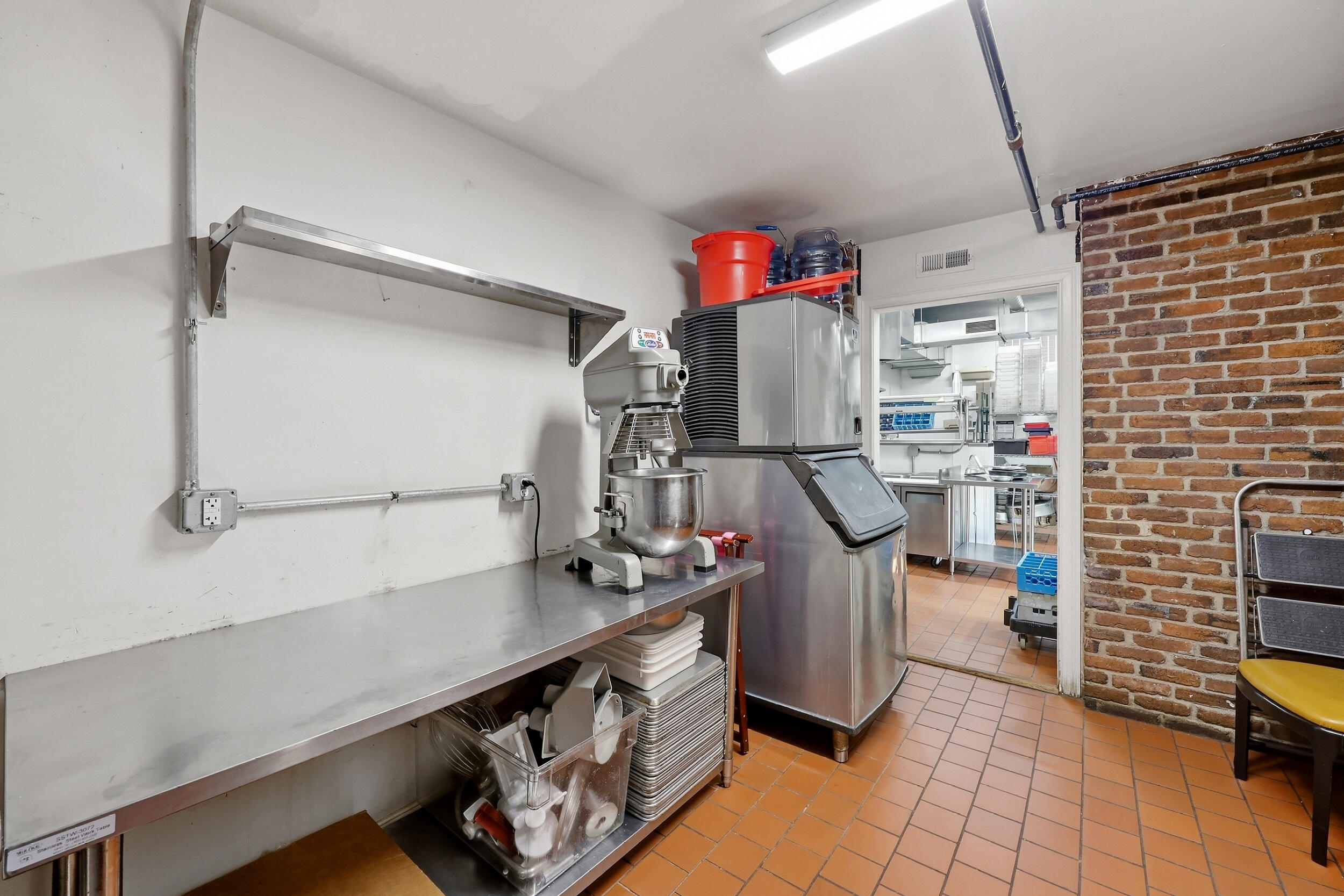 108 Court Street Property Photo 36