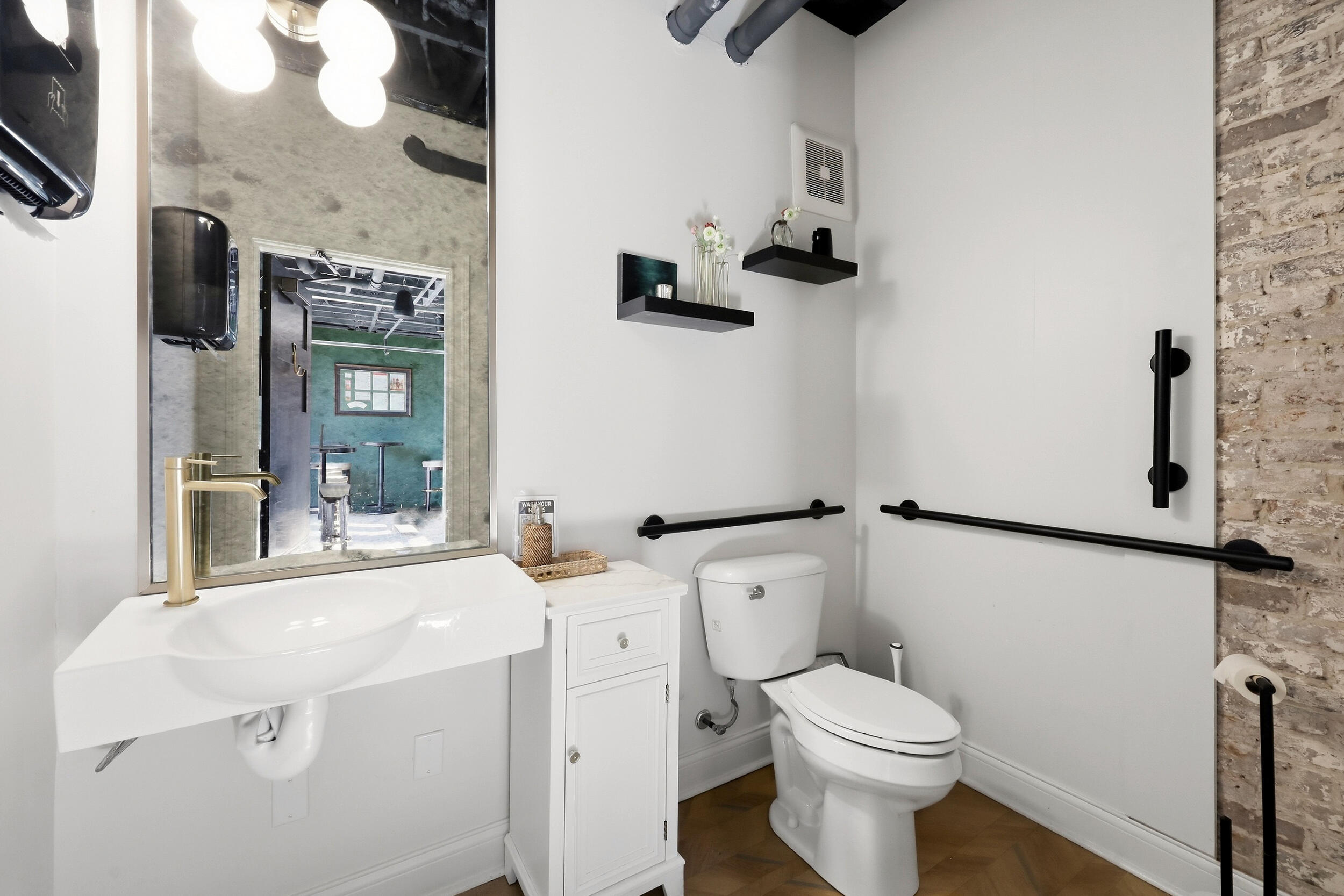 108 Court Street Property Photo 48
