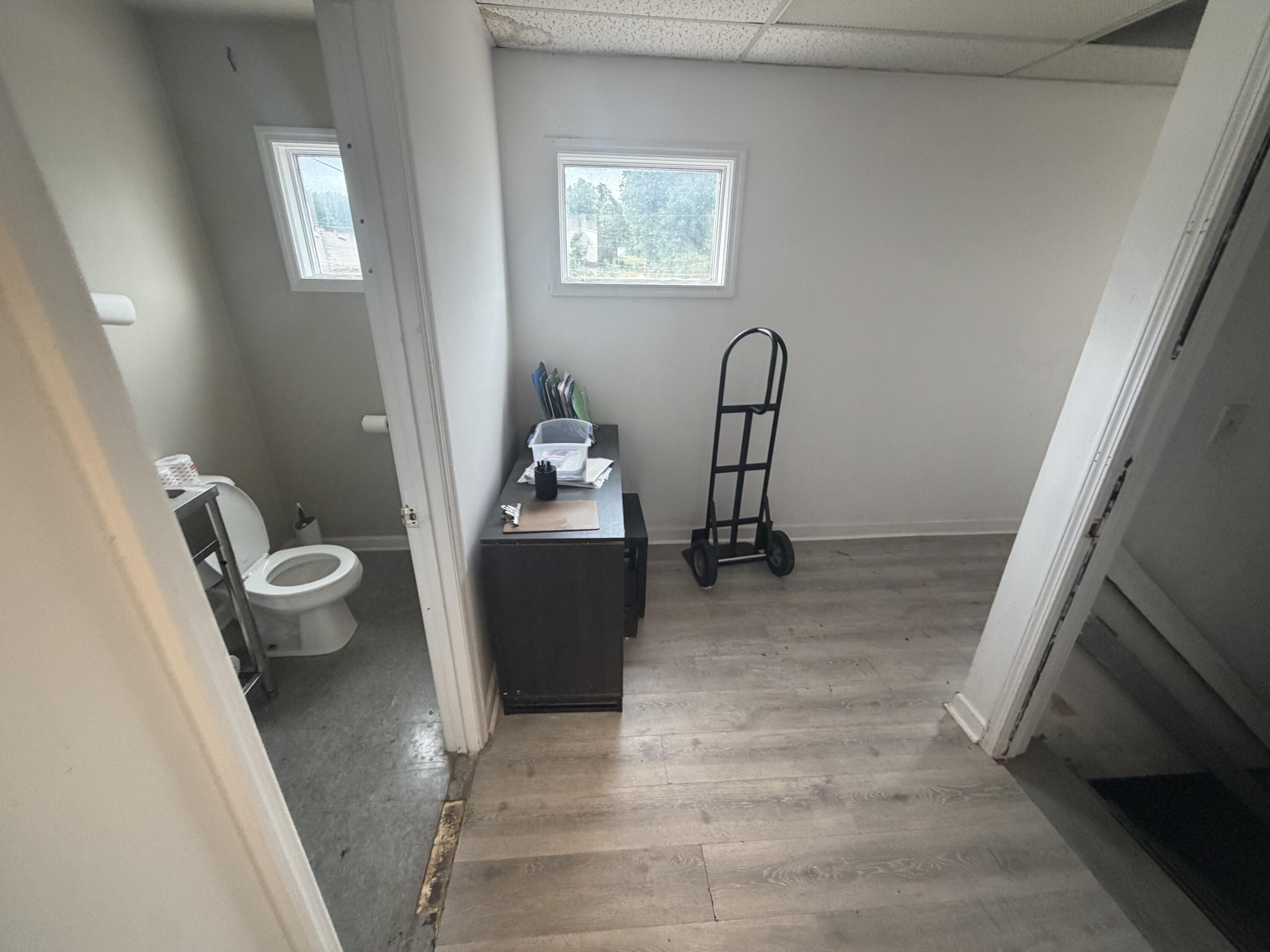 693 E Main Street Property Photo 5