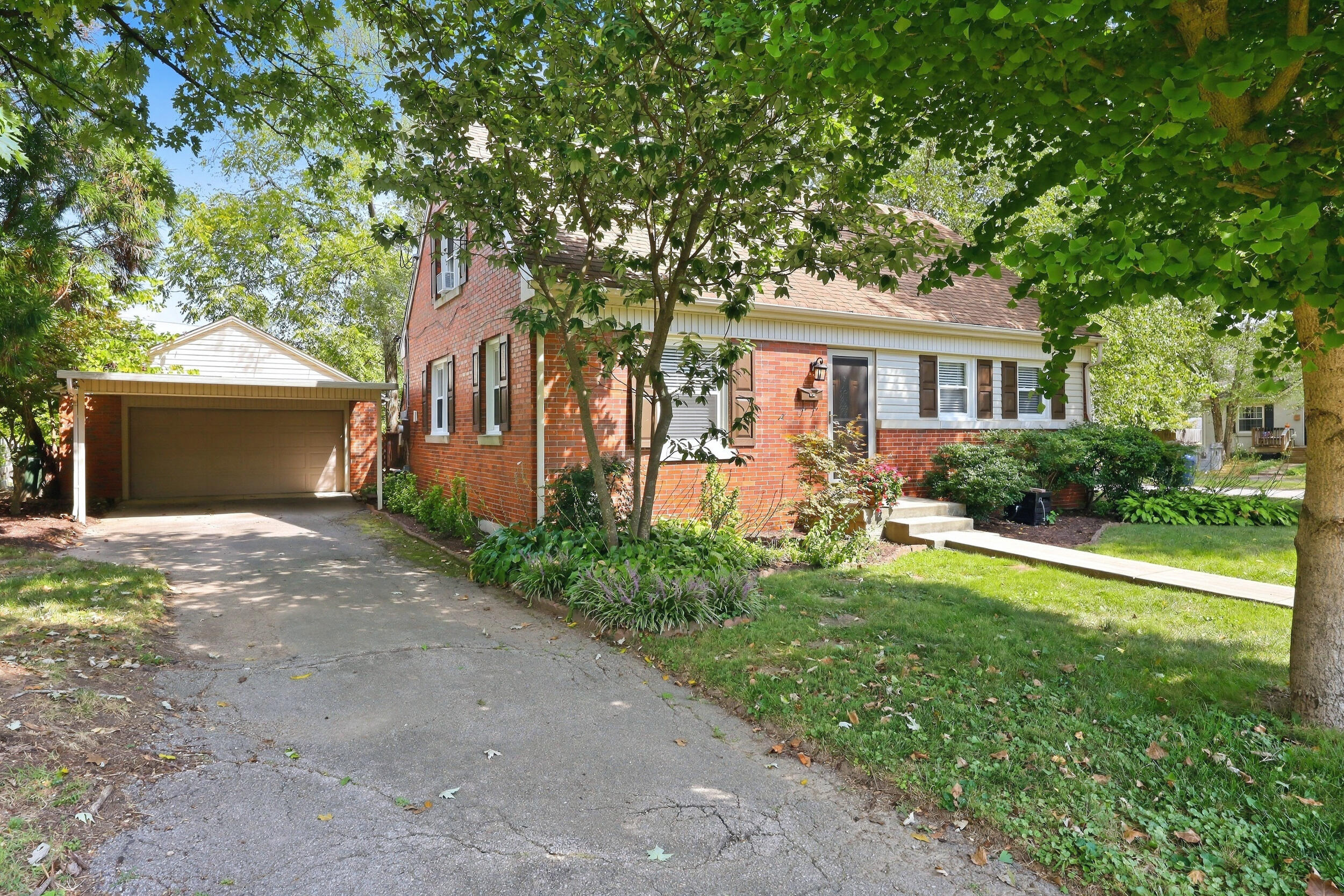 438 Barkley Drive Property Photo 2