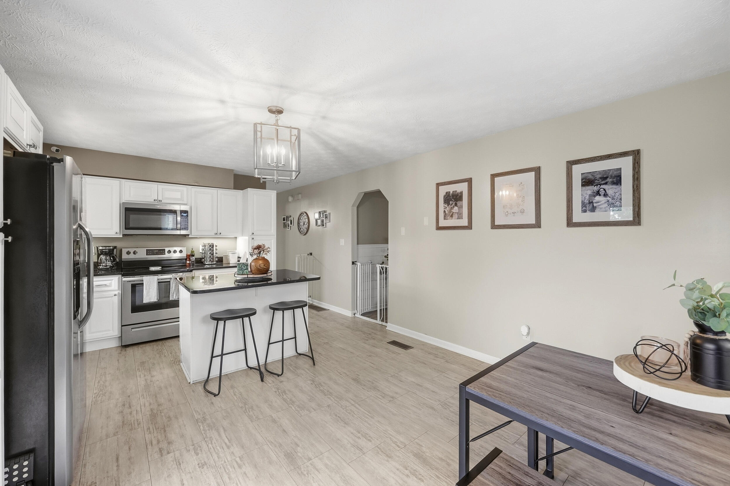 100 Ashville Drive Property Photo 10