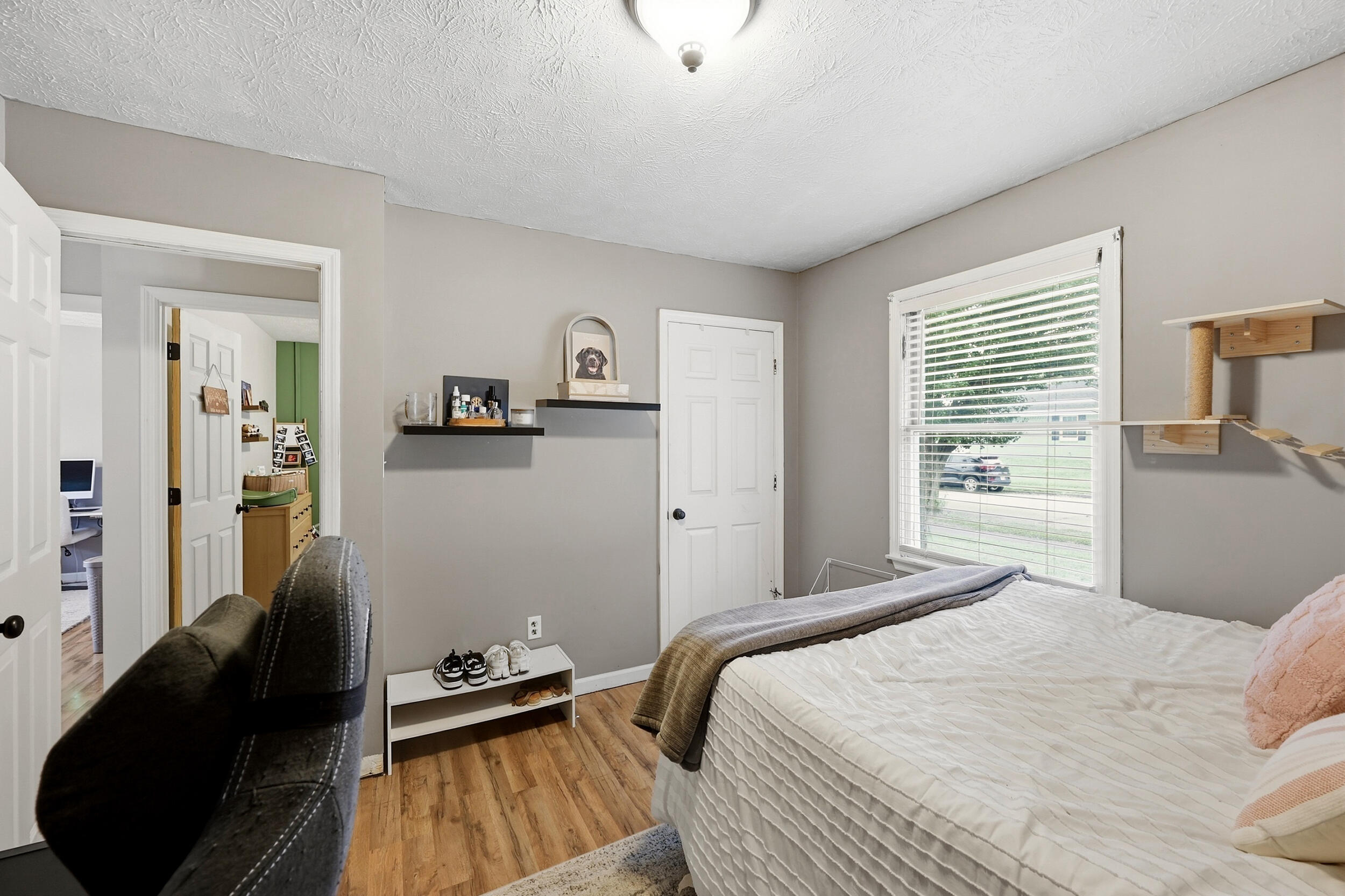 100 Ashville Drive Property Photo 20