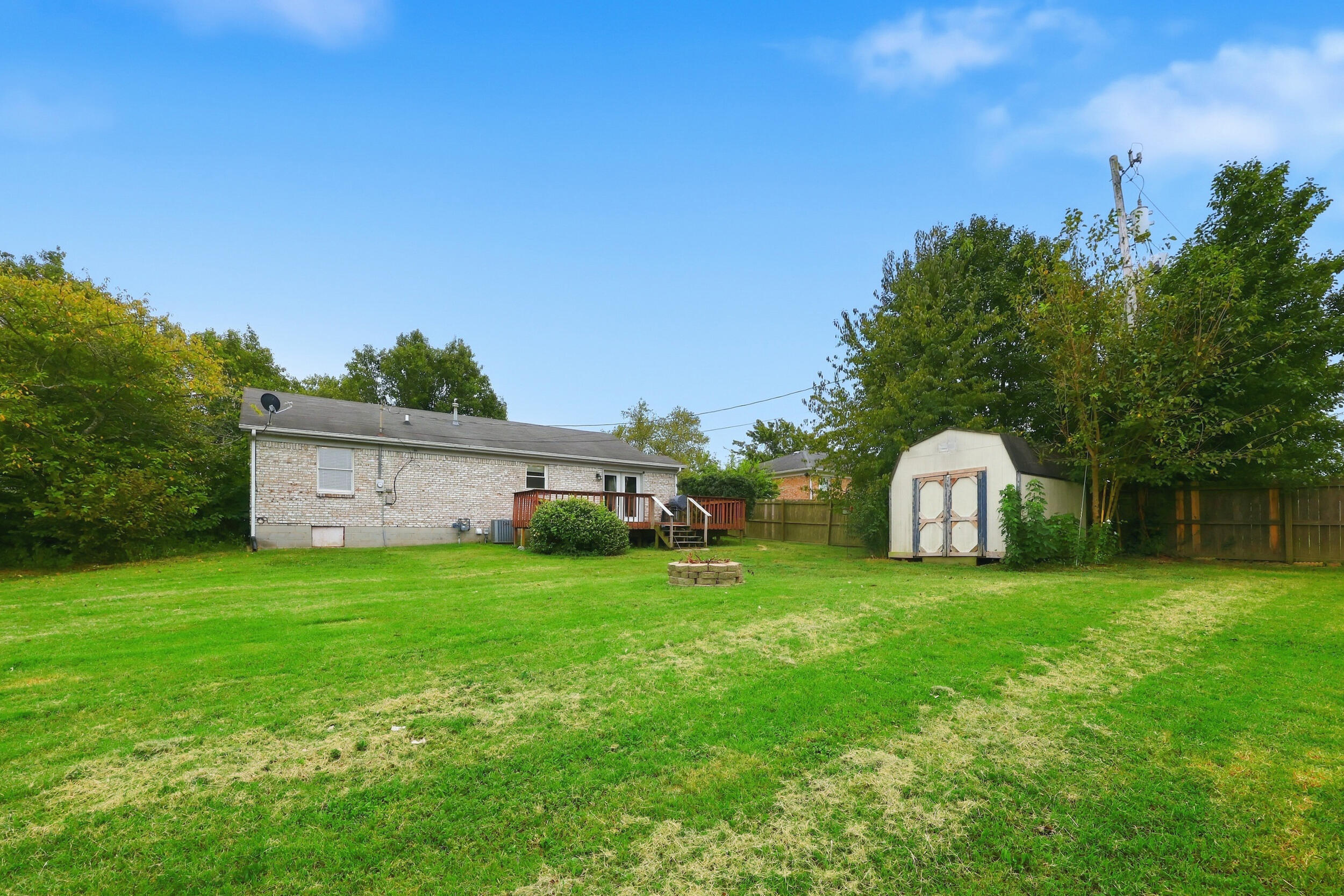 100 Ashville Drive Property Photo 25
