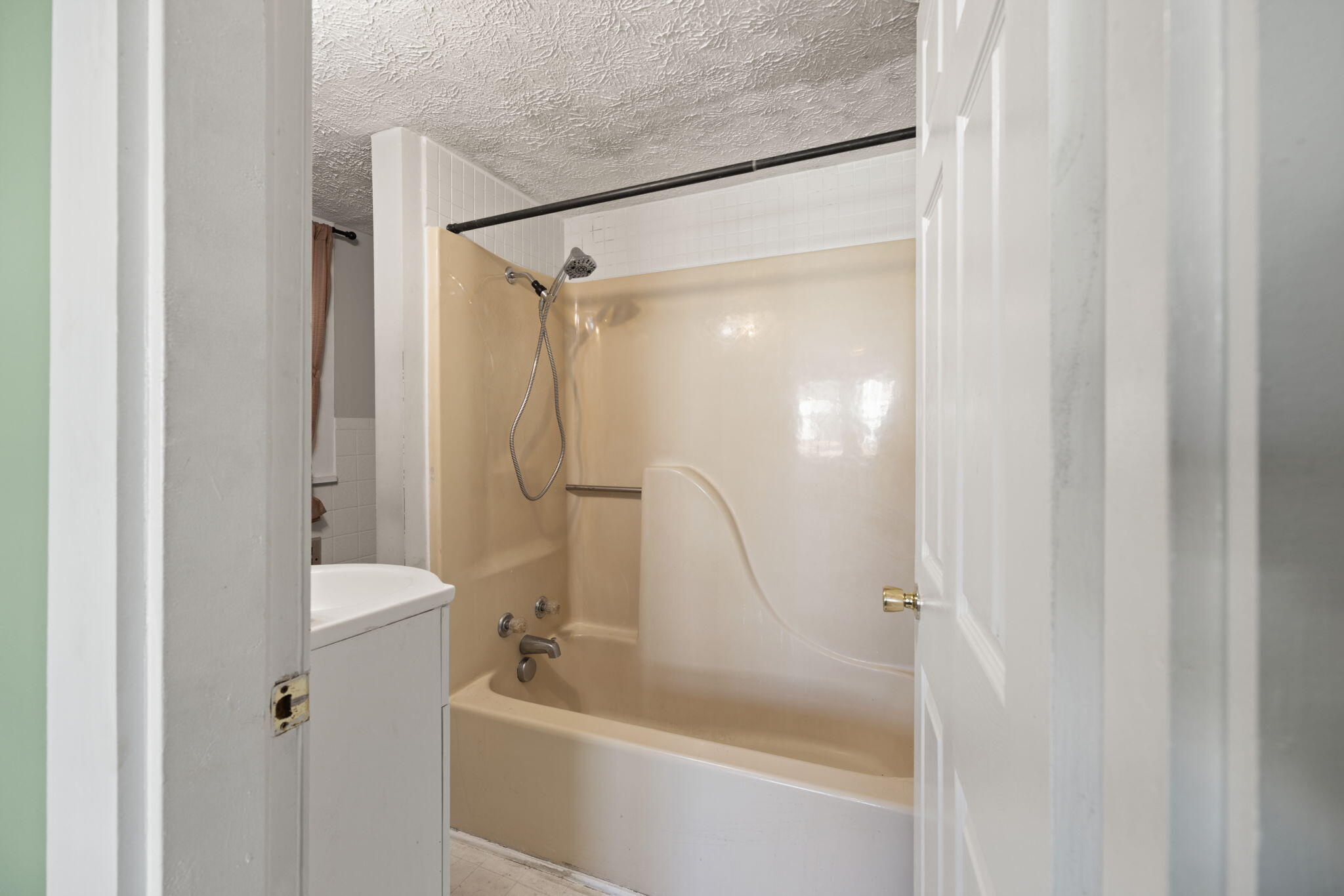 111 Lair Street Property Photo 10