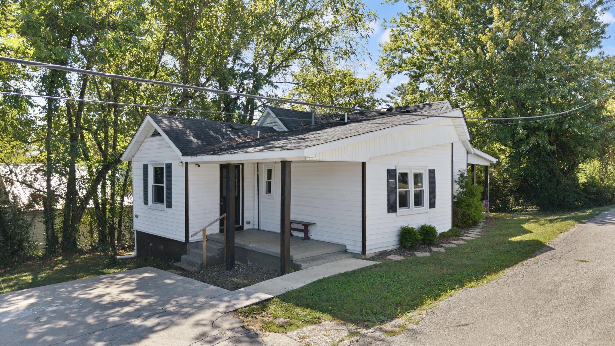 111 Lair Street Property Photo 33