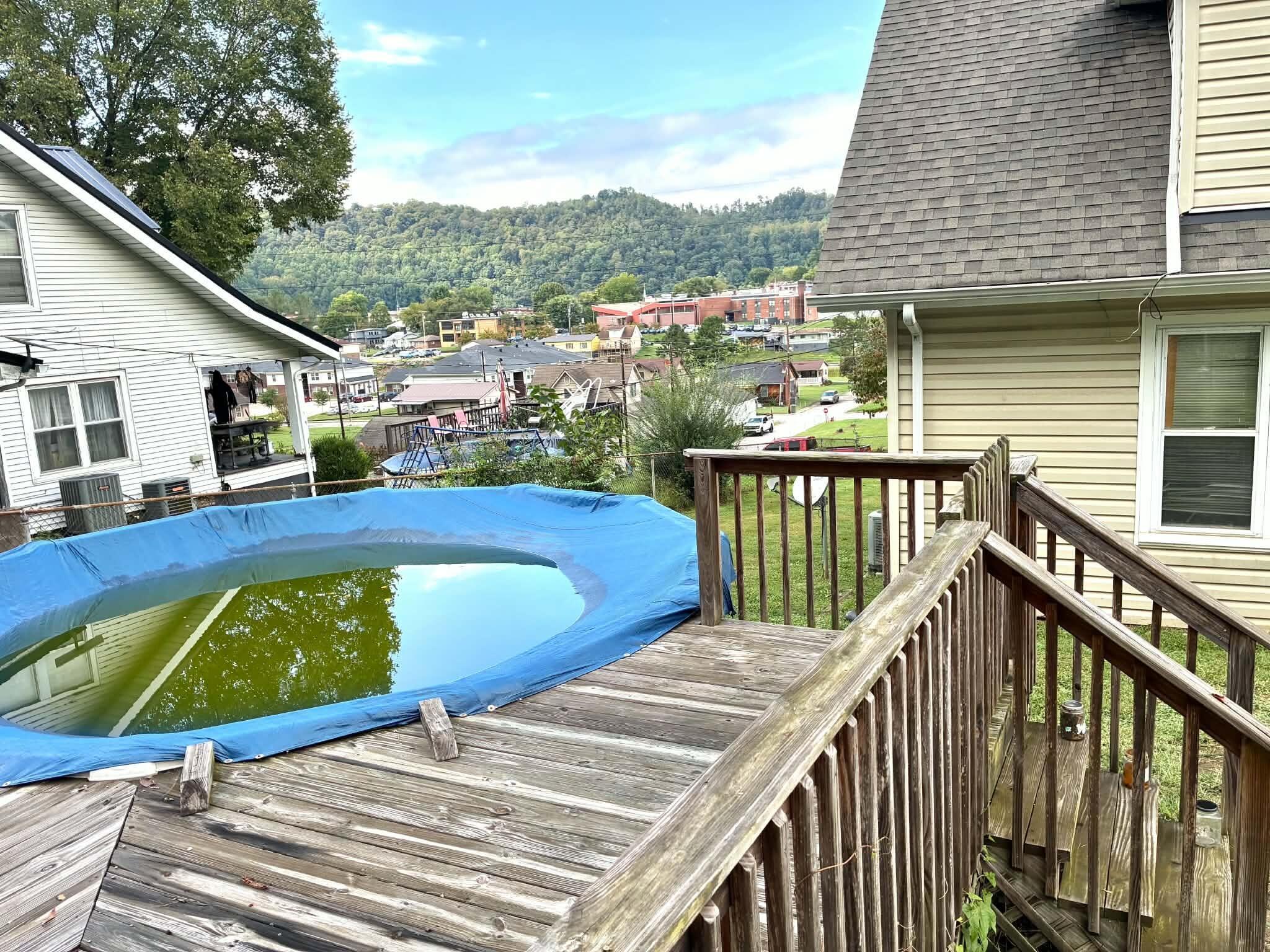 412 Poplar Terrace Property Photo 6