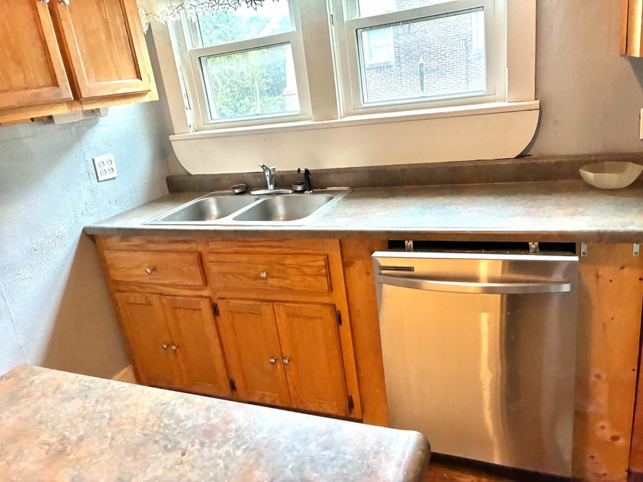 412 Poplar Terrace Property Photo 12