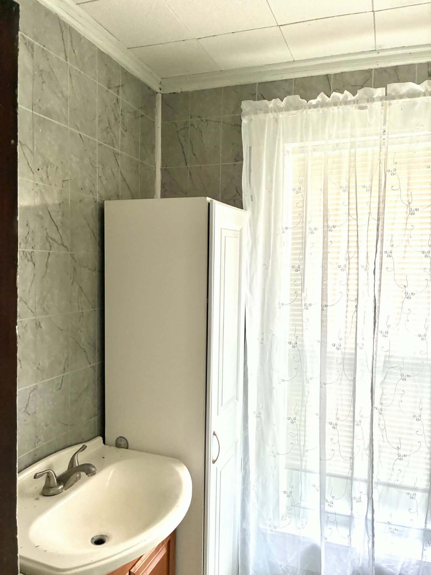 412 Poplar Terrace Property Photo 25