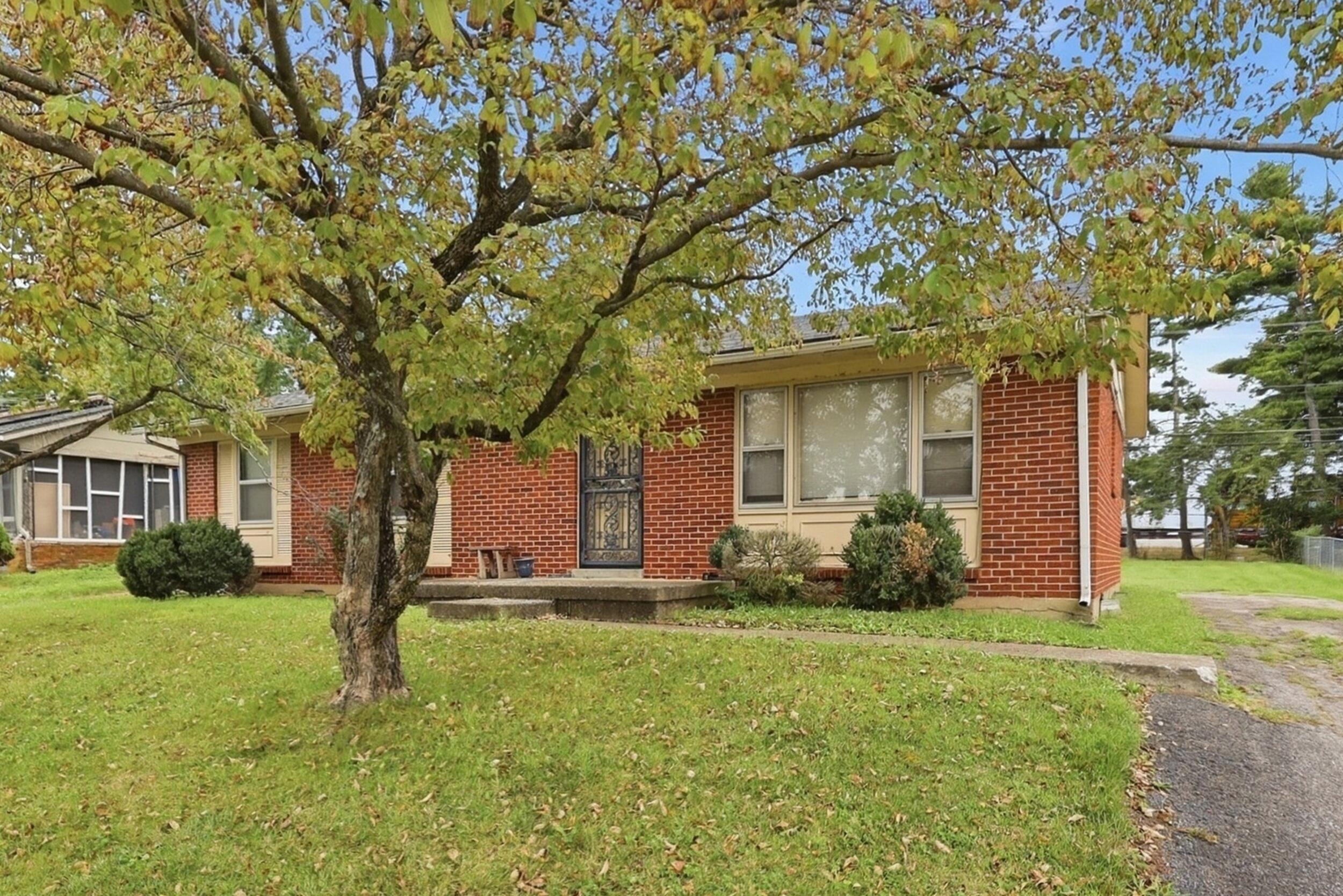 1070 Briarwood Drive Property Photo 1