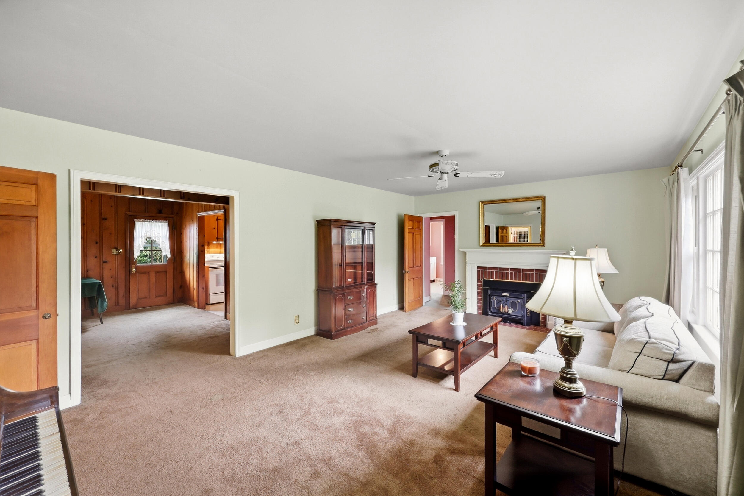 187 Jesselin Drive Property Photo 6