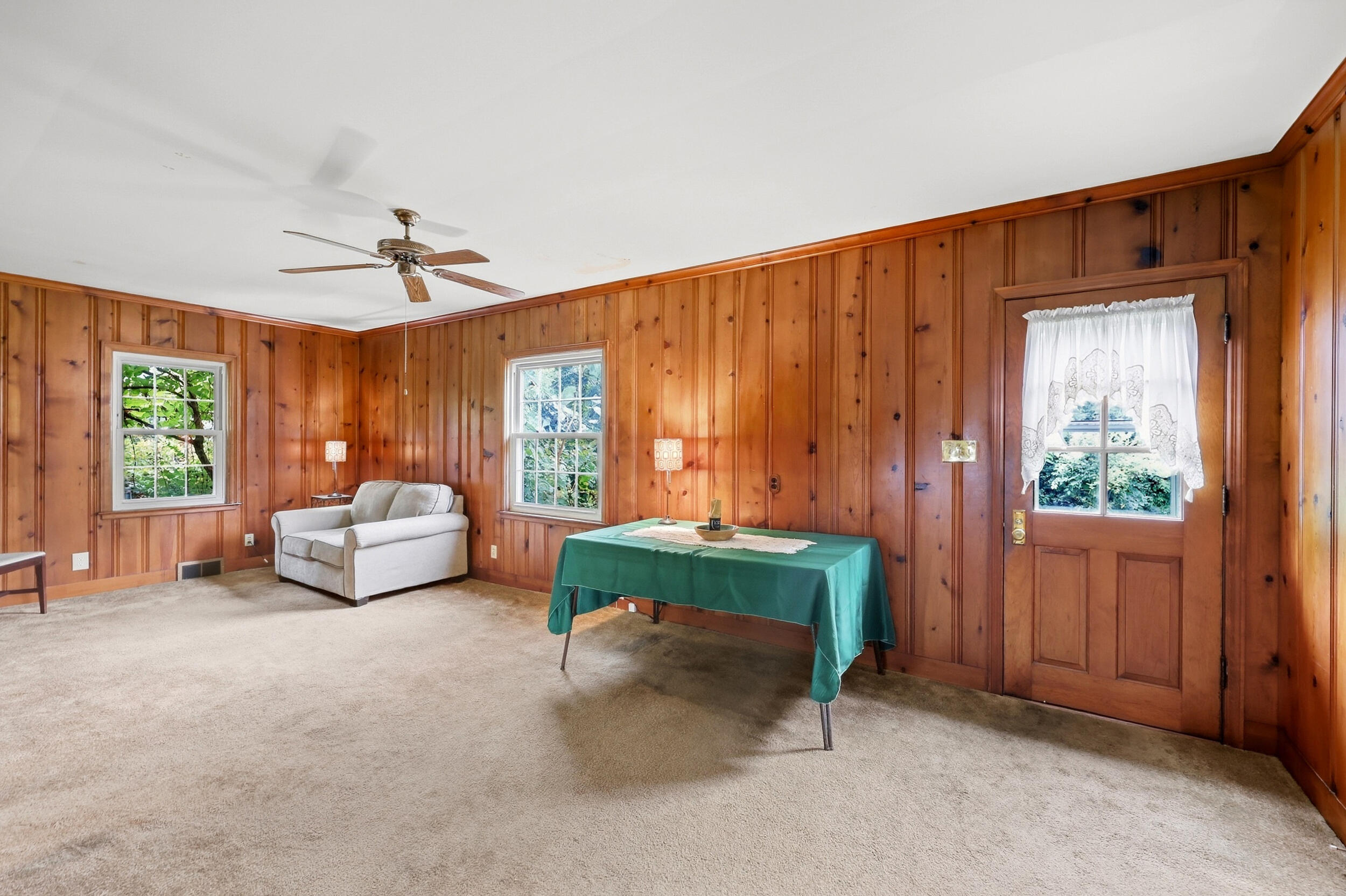 187 Jesselin Drive Property Photo 10