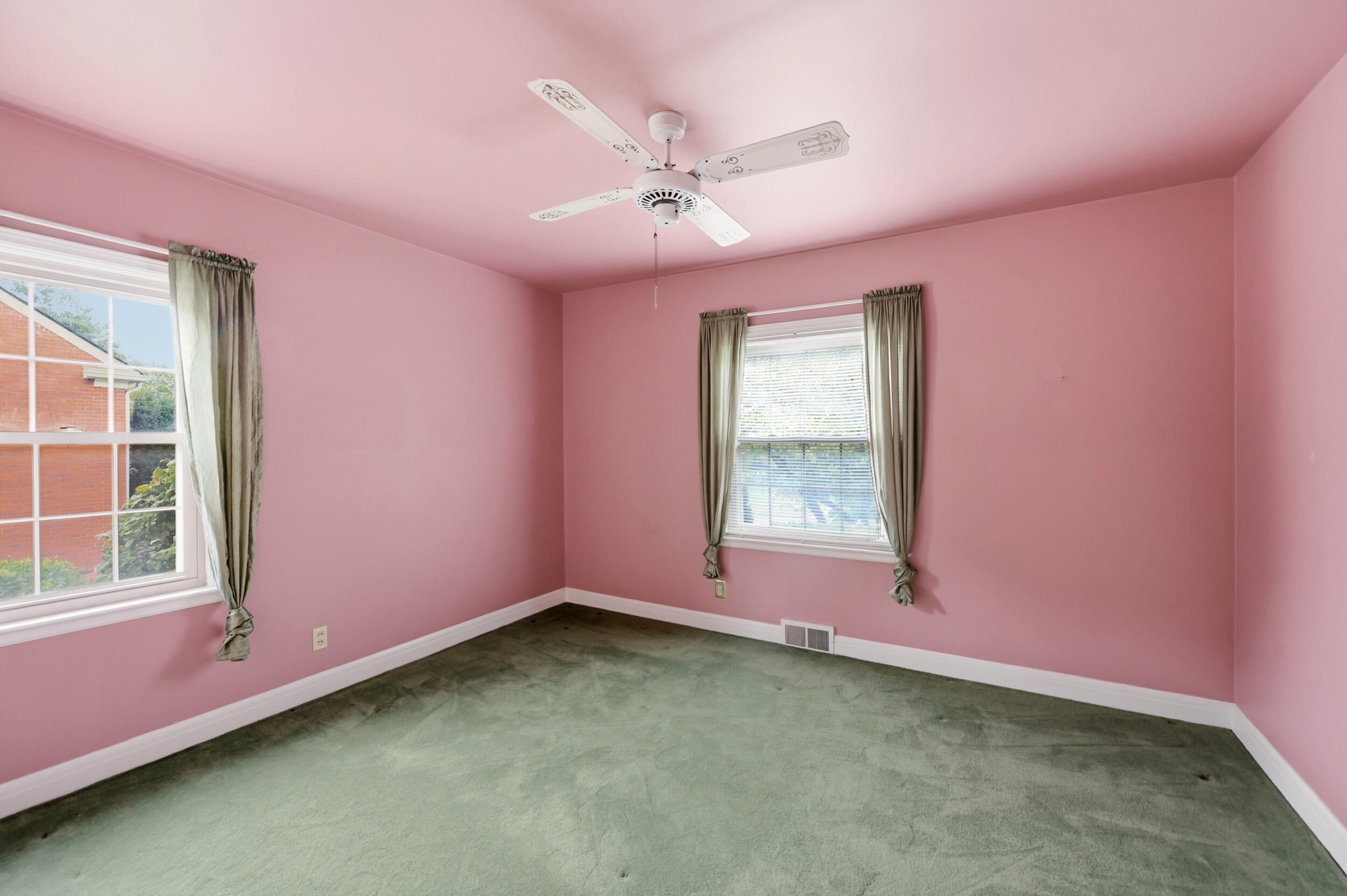 187 Jesselin Drive Property Photo 15