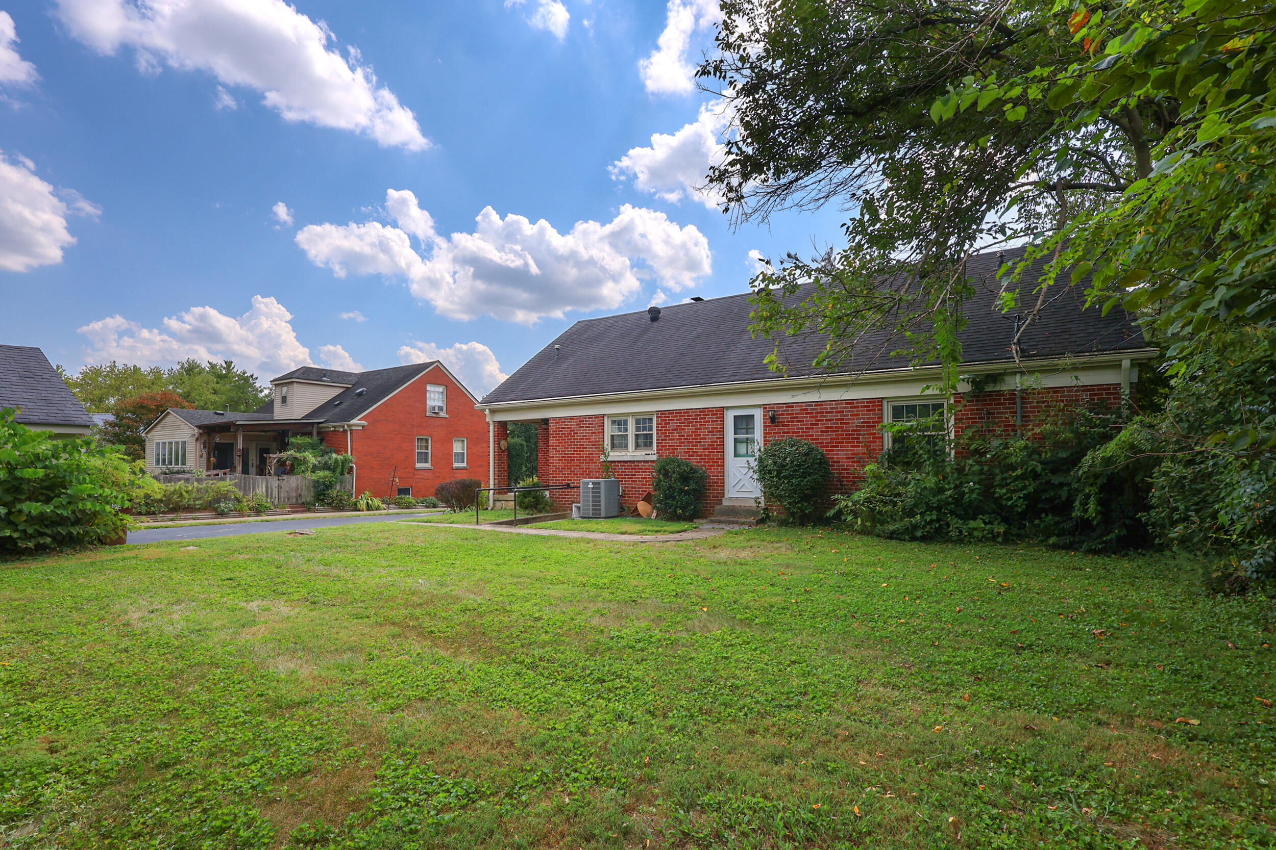 187 Jesselin Drive Property Photo 28