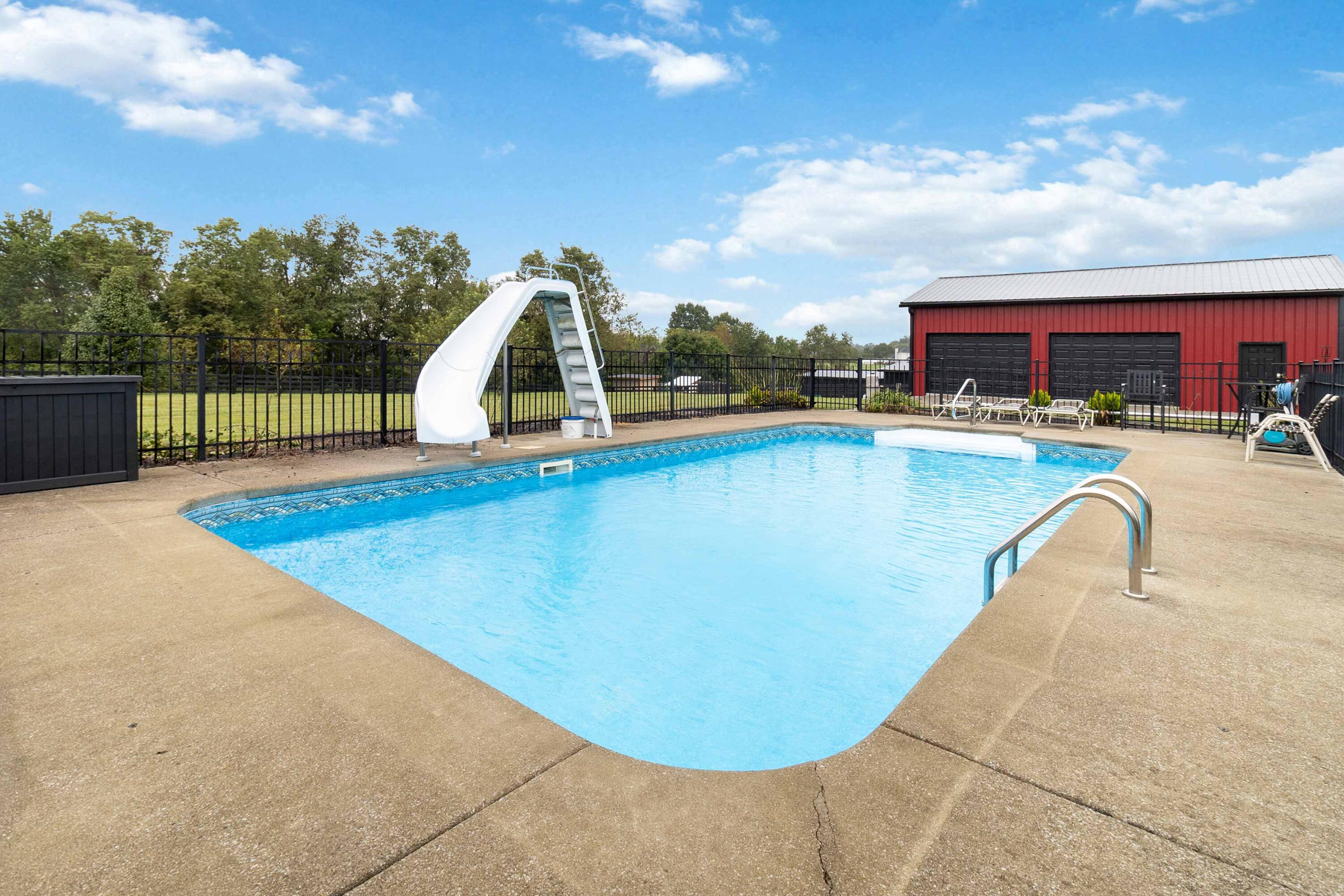 157 College Hill Road Property Photo 3