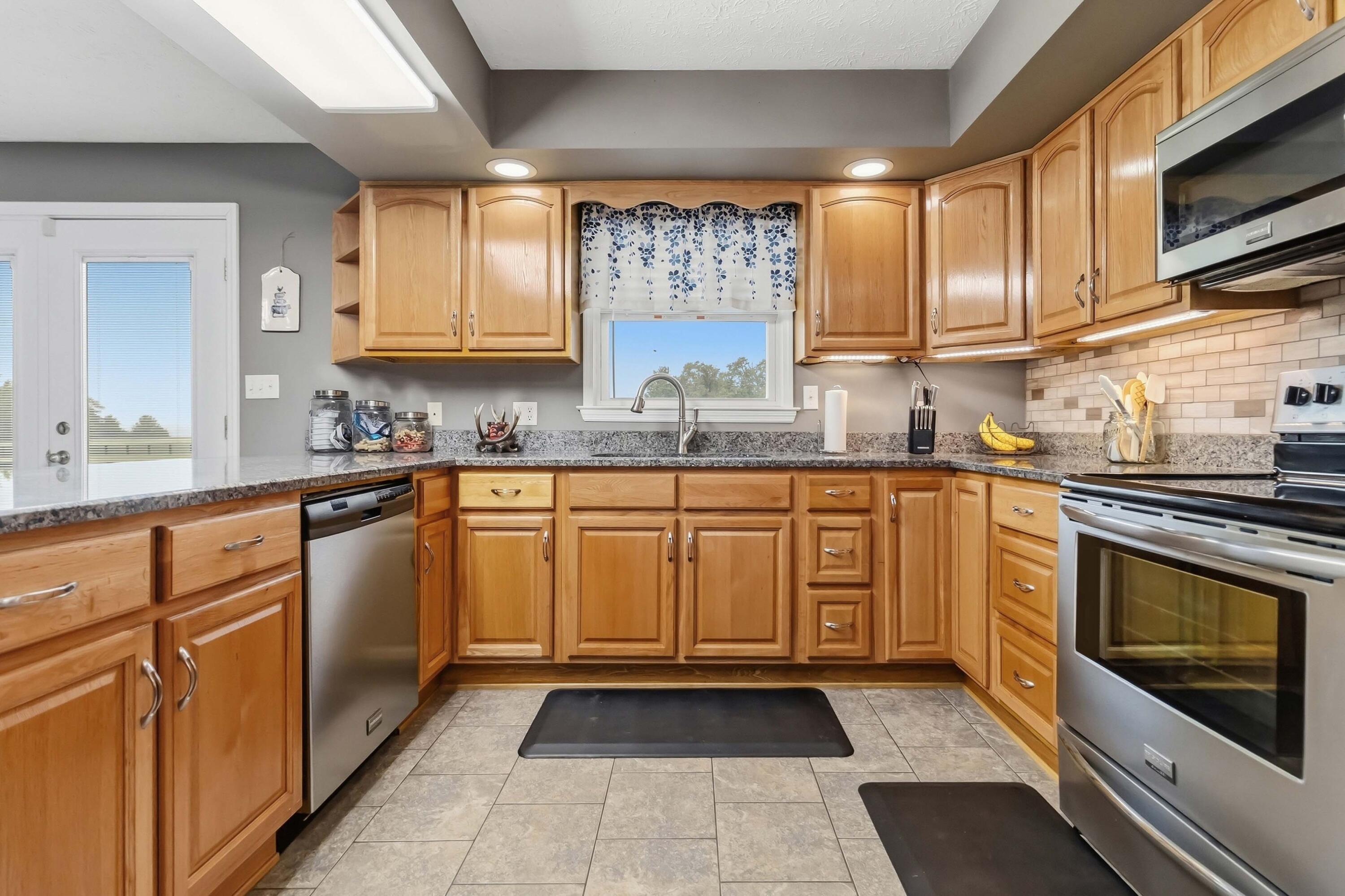 157 College Hill Road Property Photo 16