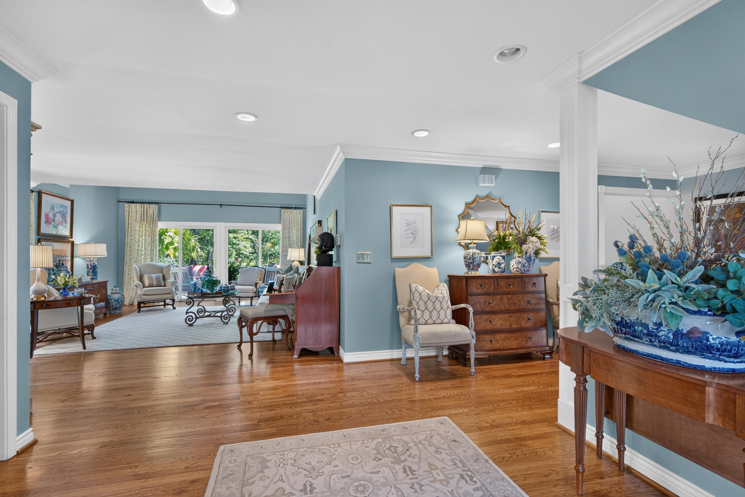 436 Lakeshore Drive Property Photo 8