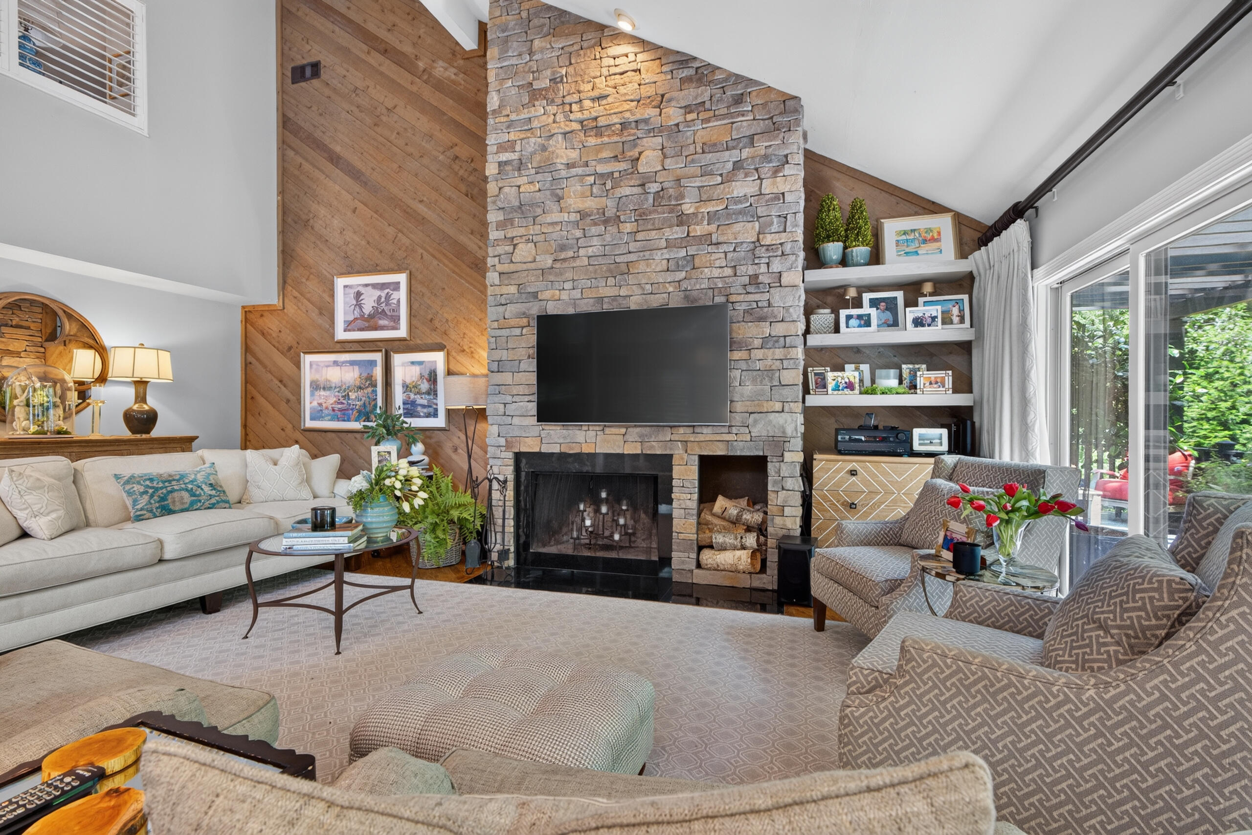 436 Lakeshore Drive Property Photo 17