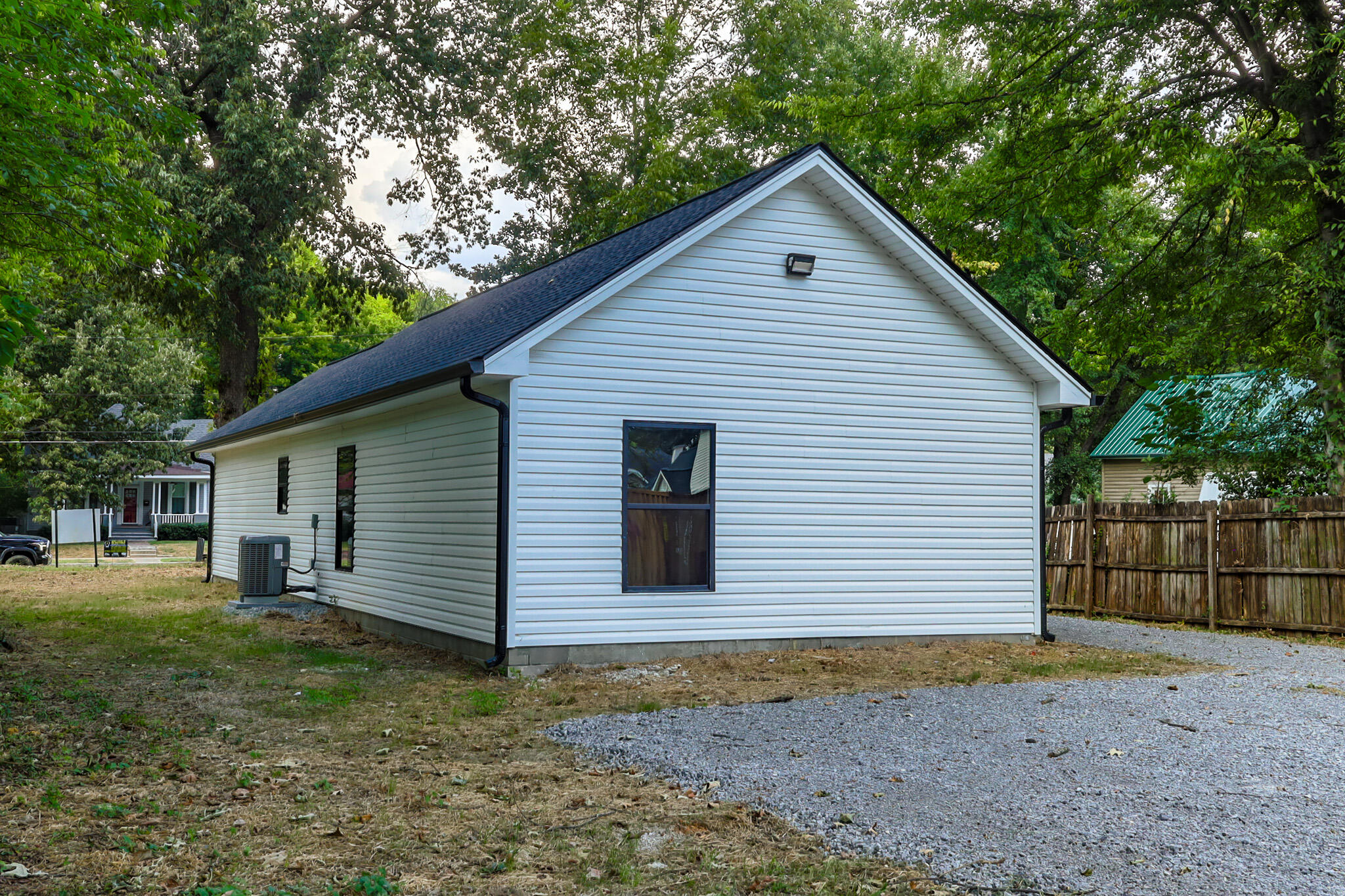 1740 Harrison Street Property Photo 5