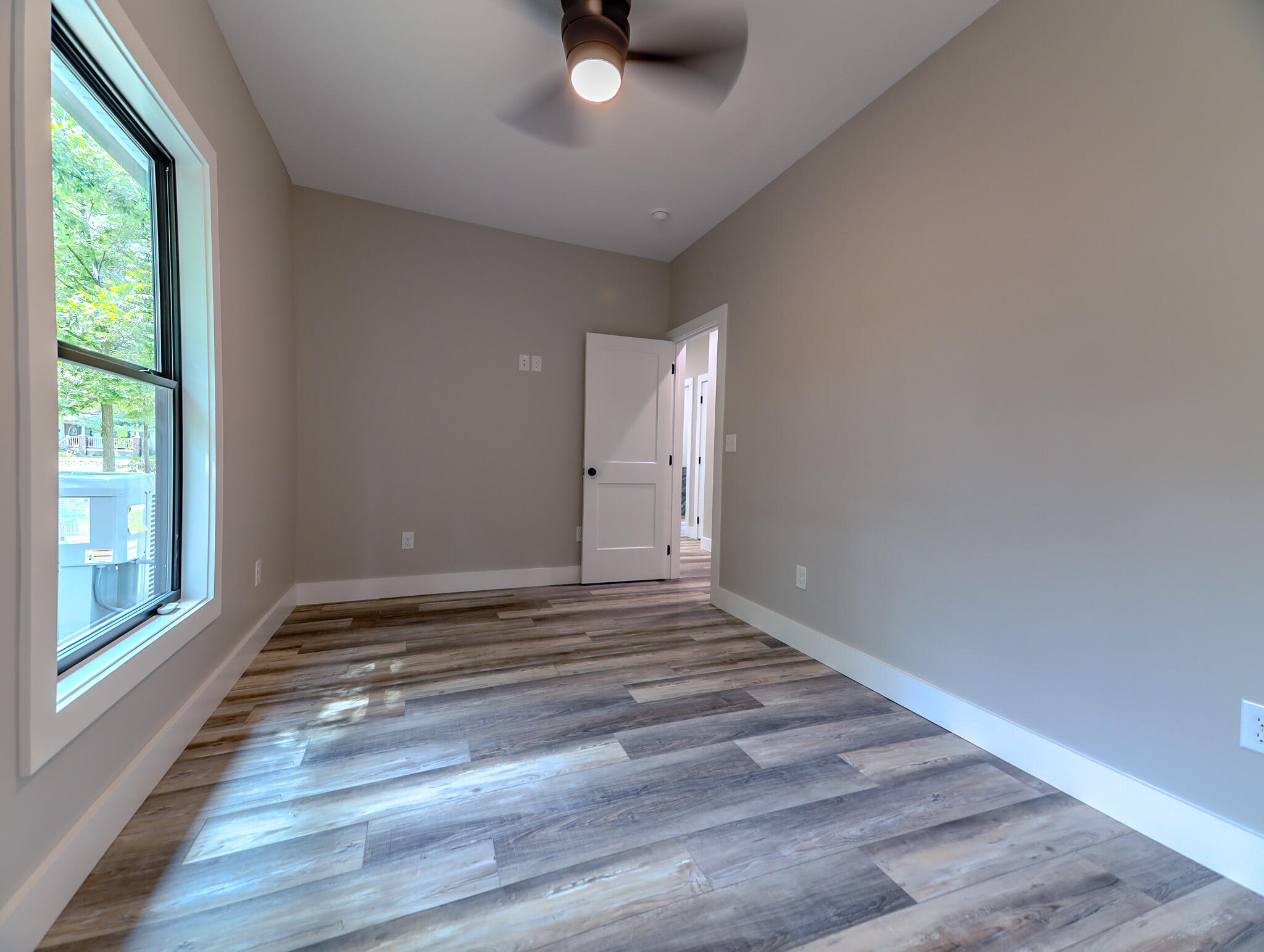 1740 Harrison Street Property Photo 15