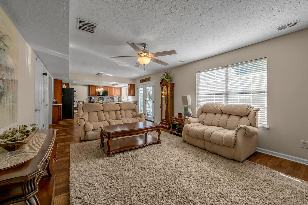 4304 Stoneyhurst Place Property Photo 23