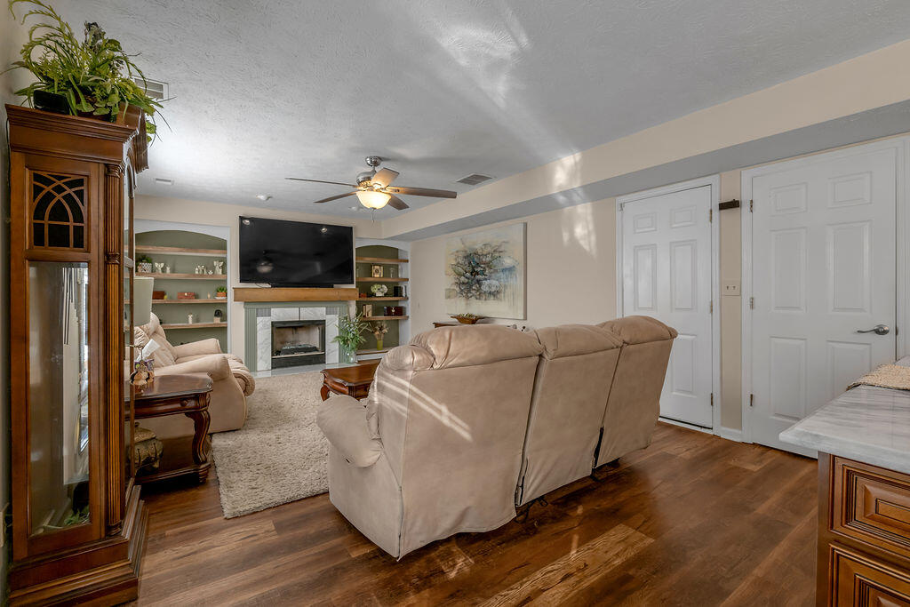 4304 Stoneyhurst Place Property Photo 24