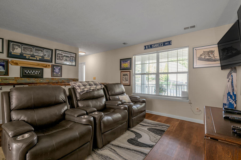 4304 Stoneyhurst Place Property Photo 28