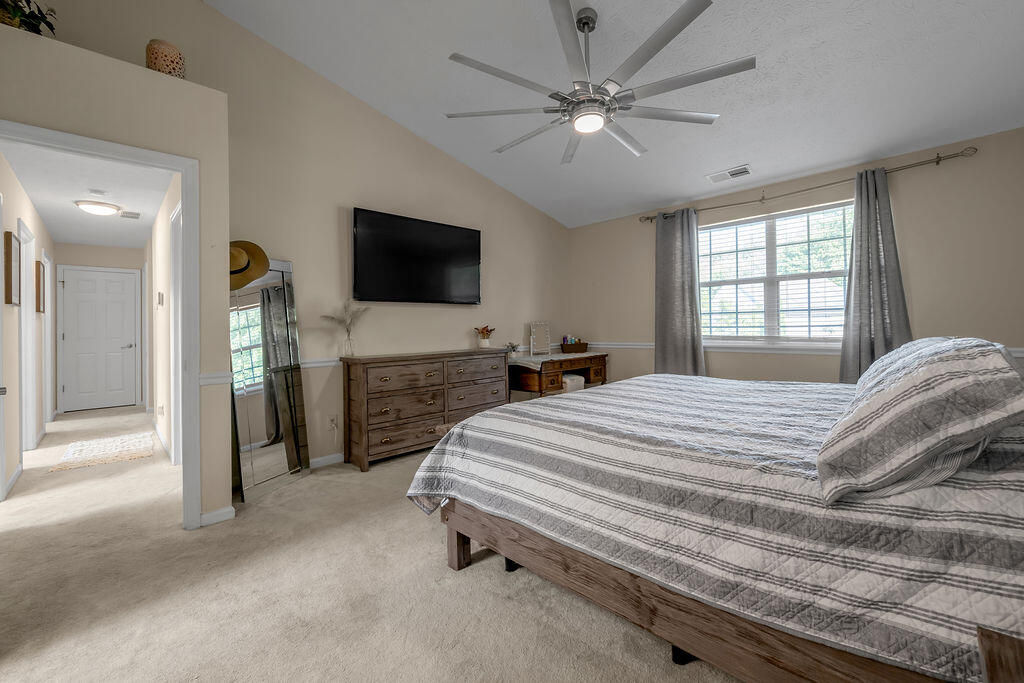 4304 Stoneyhurst Place Property Photo 35
