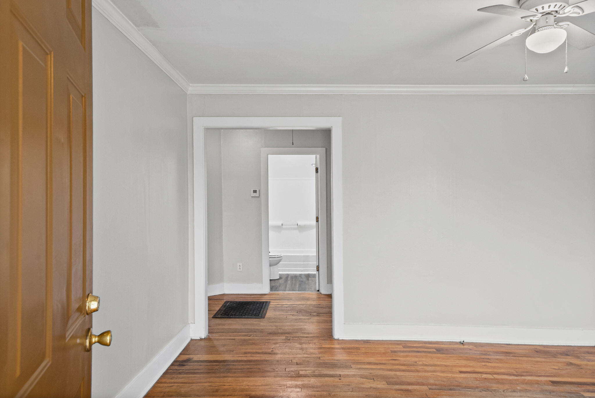 603 Glass Lane Property Photo 4