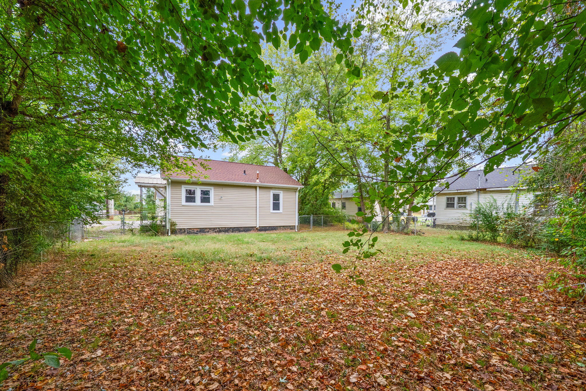 603 Glass Lane Property Photo 22