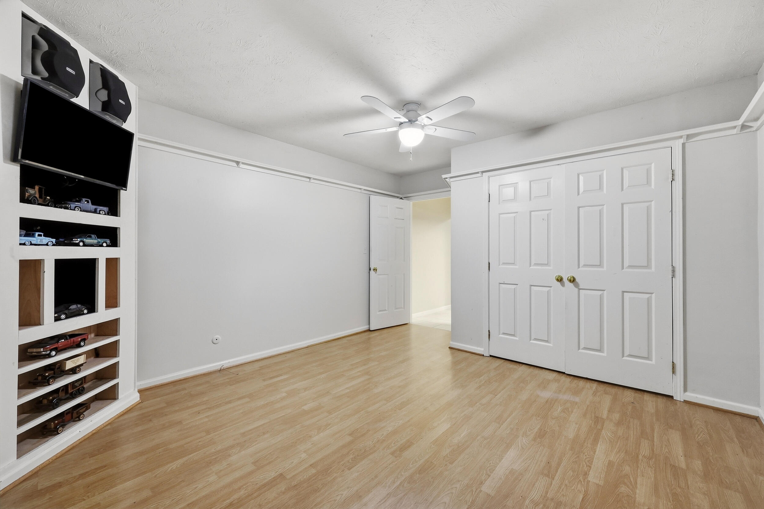 108 Carrie Court Property Photo 36