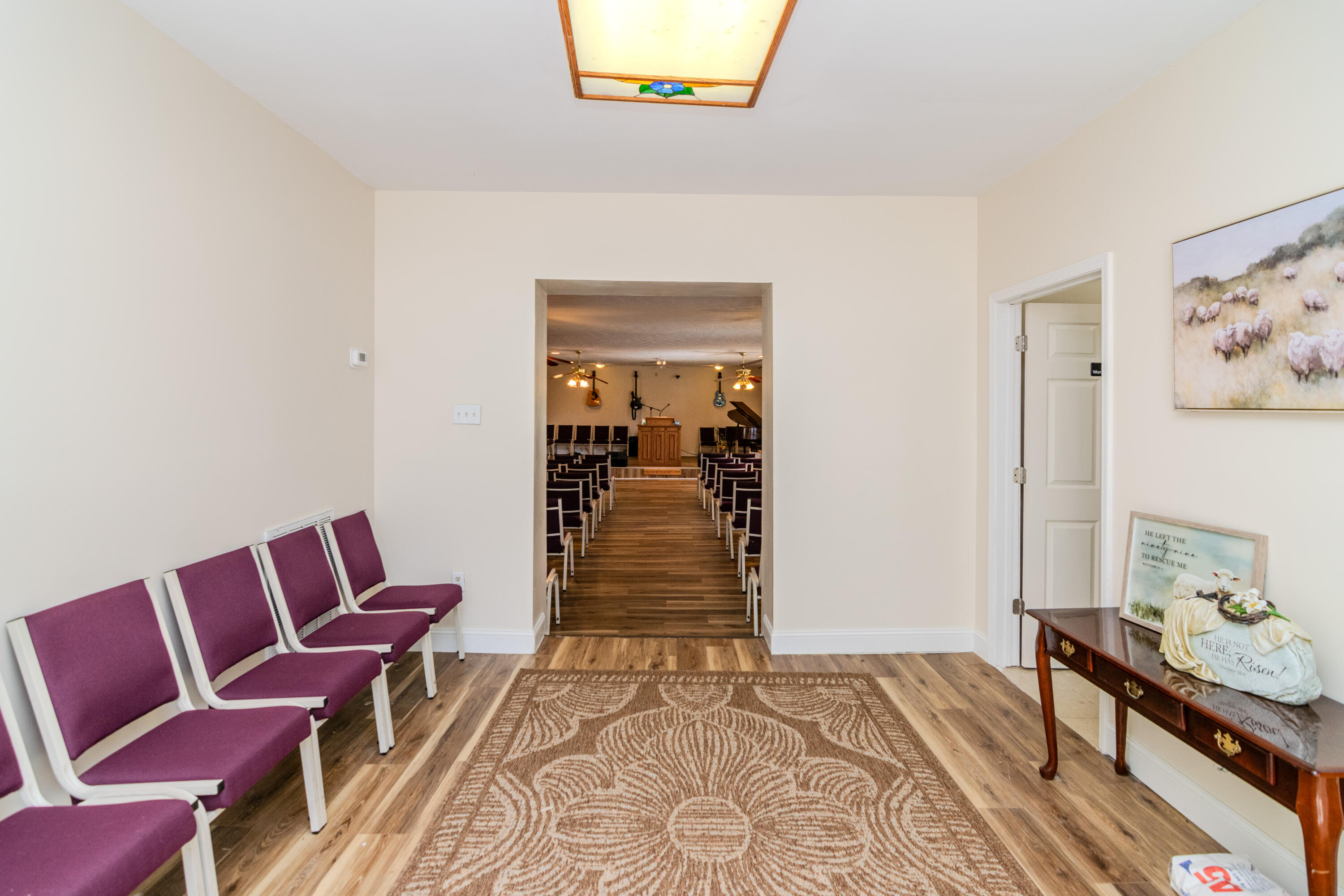 707 Pine Woods Road Property Photo 4
