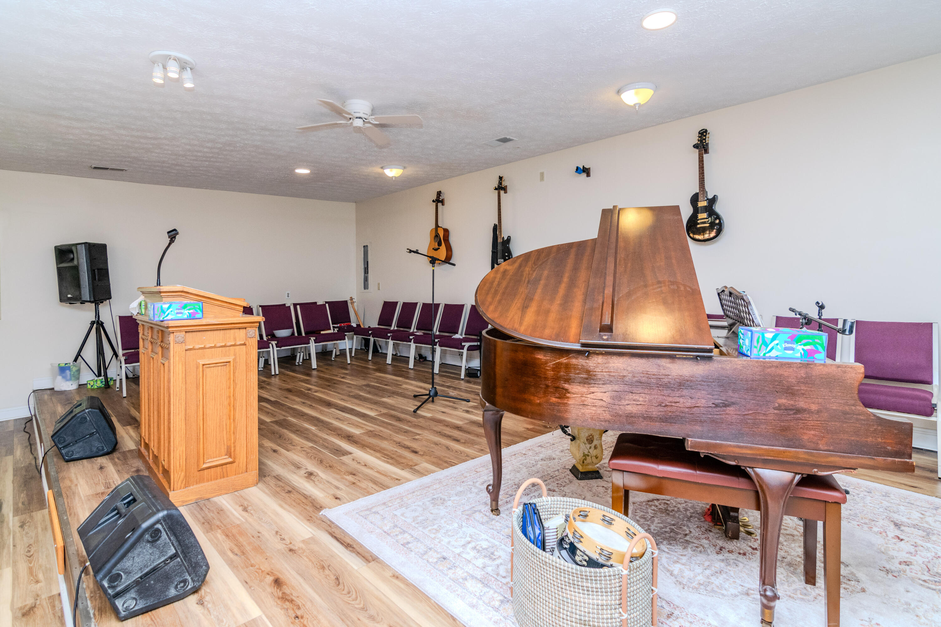 707 Pine Woods Road Property Photo 15