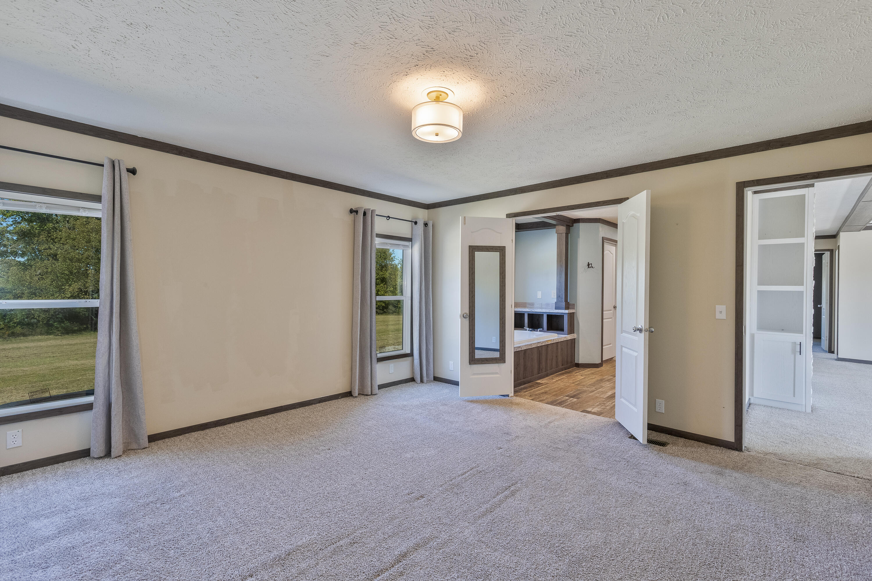 1735 Richmond Road Property Photo 18