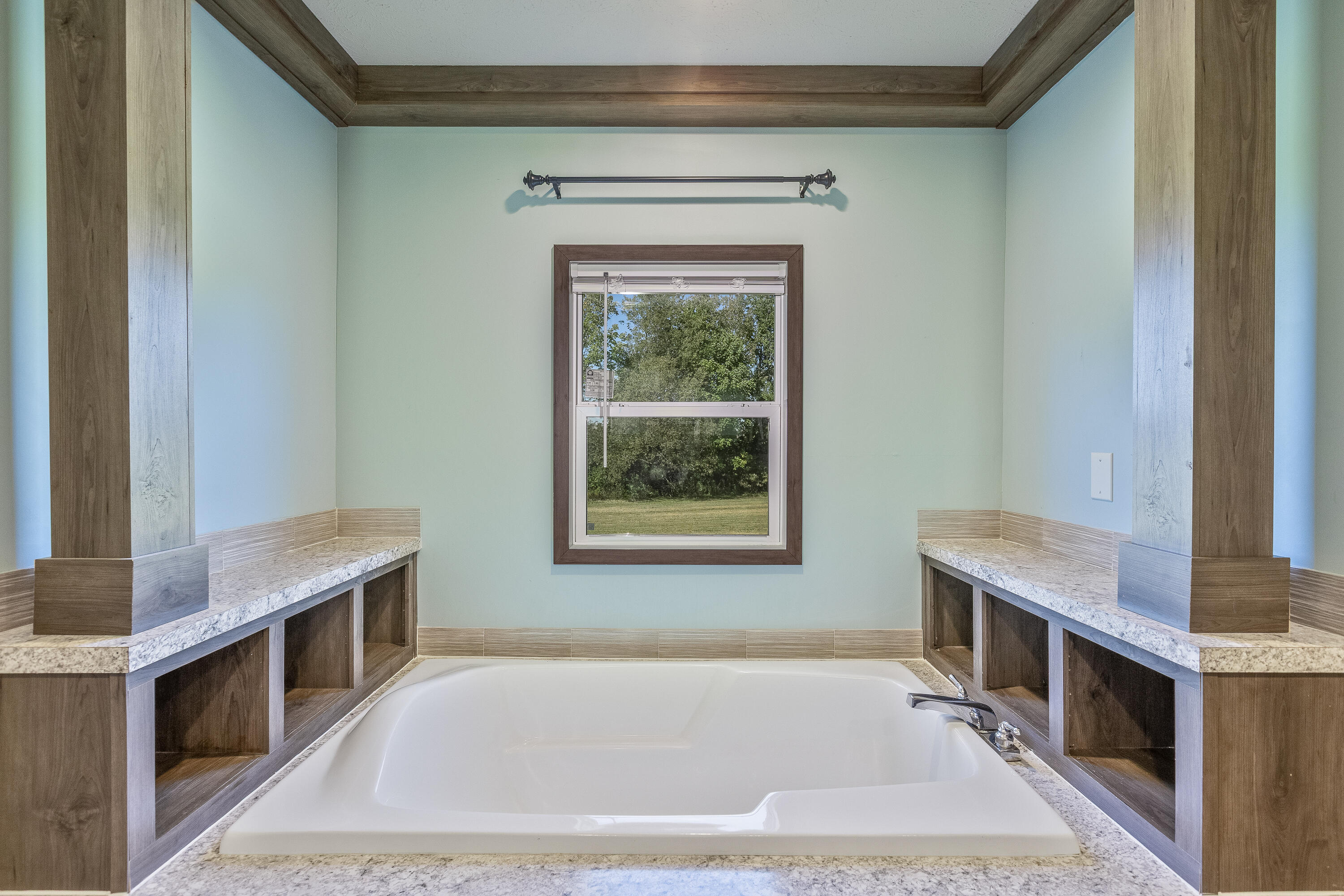 1735 Richmond Road Property Photo 20