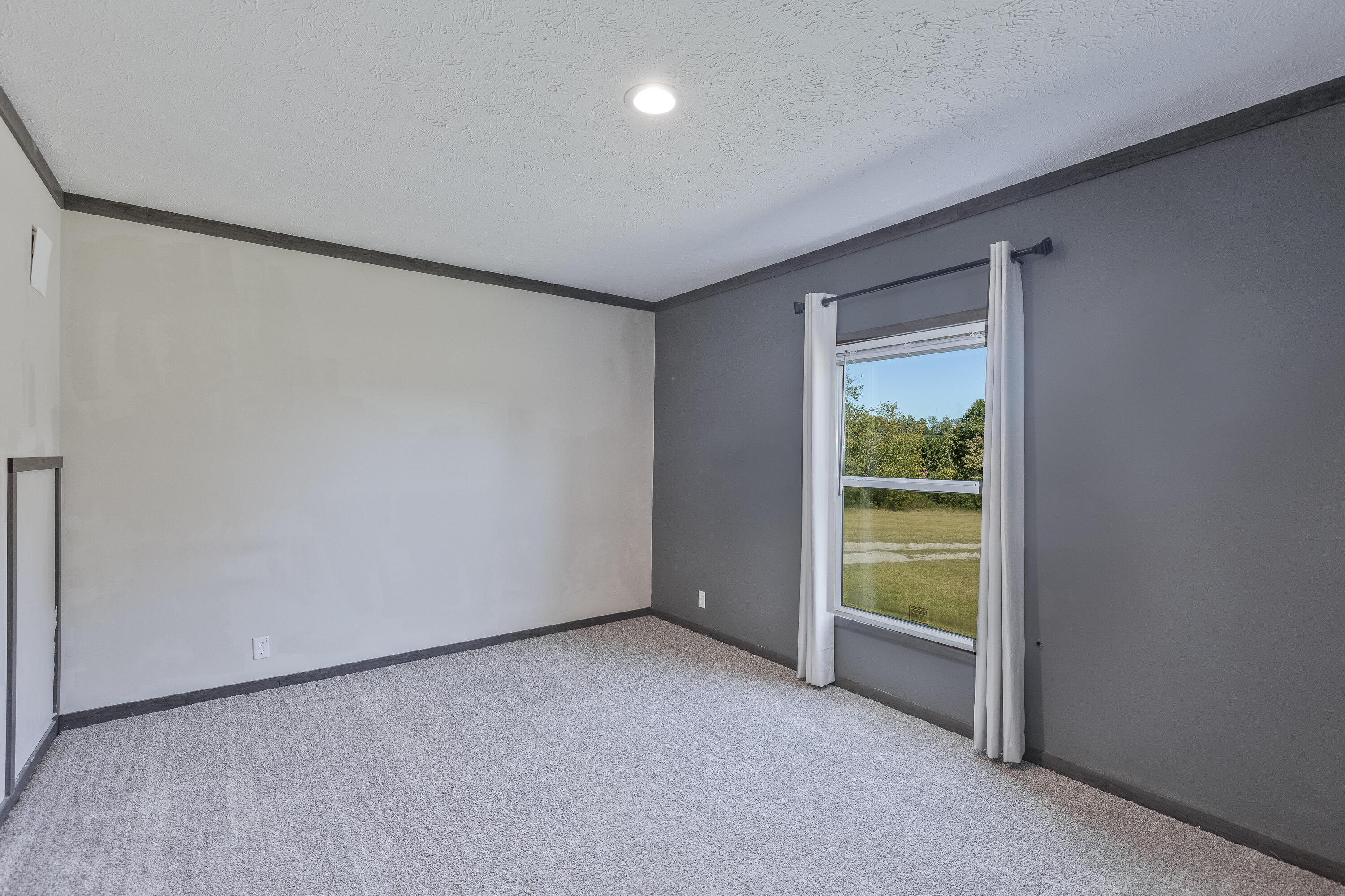 1735 Richmond Road Property Photo 31