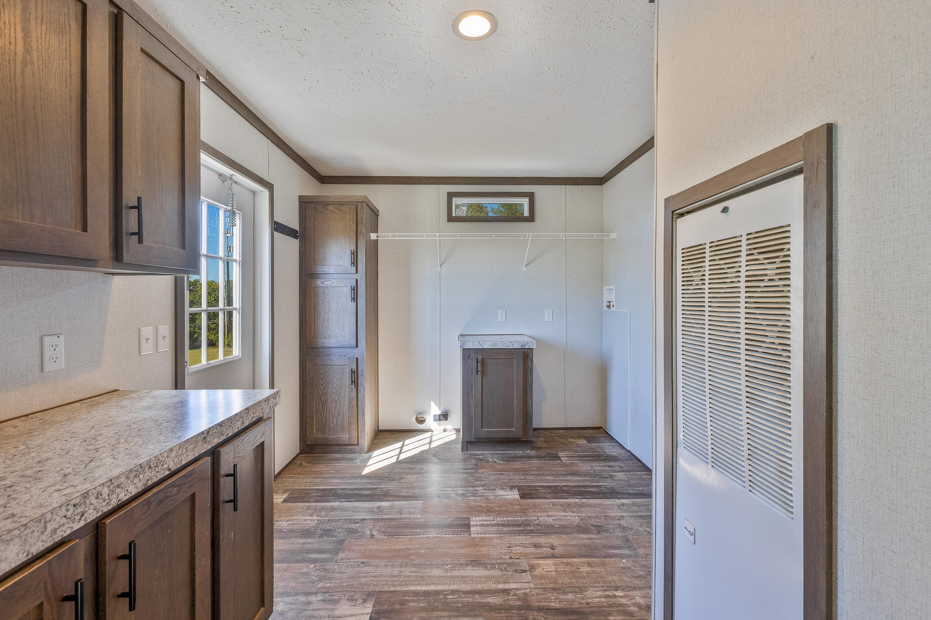 1735 Richmond Road Property Photo 37