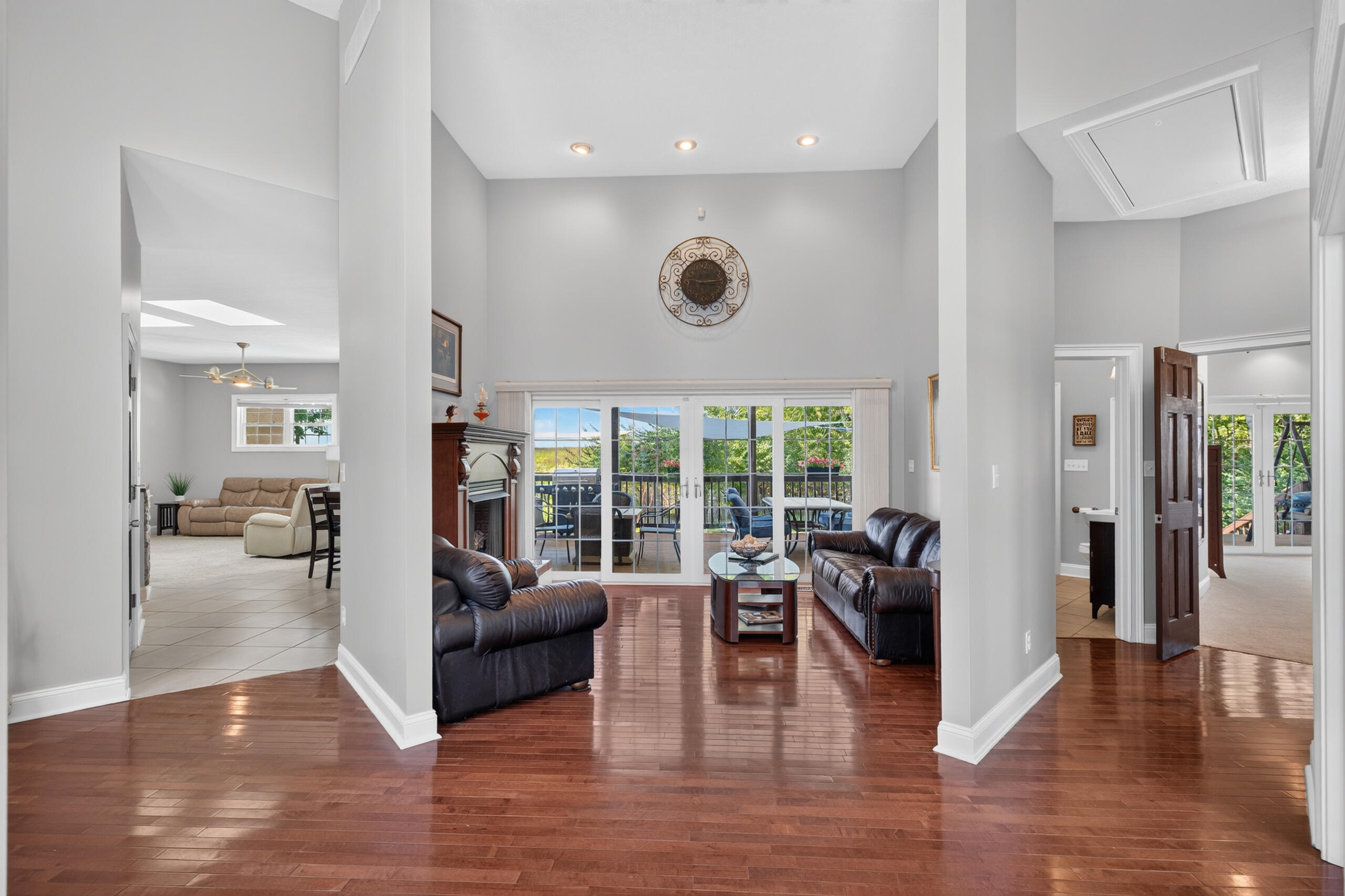 240 Beams Drive Property Photo 8