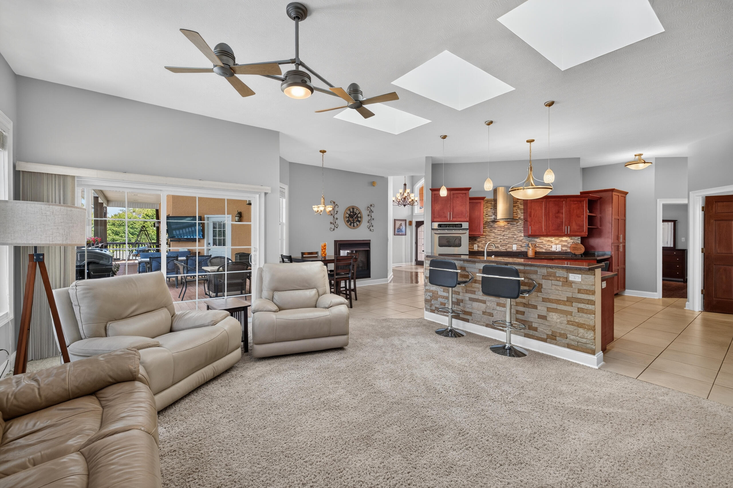 240 Beams Drive Property Photo 12