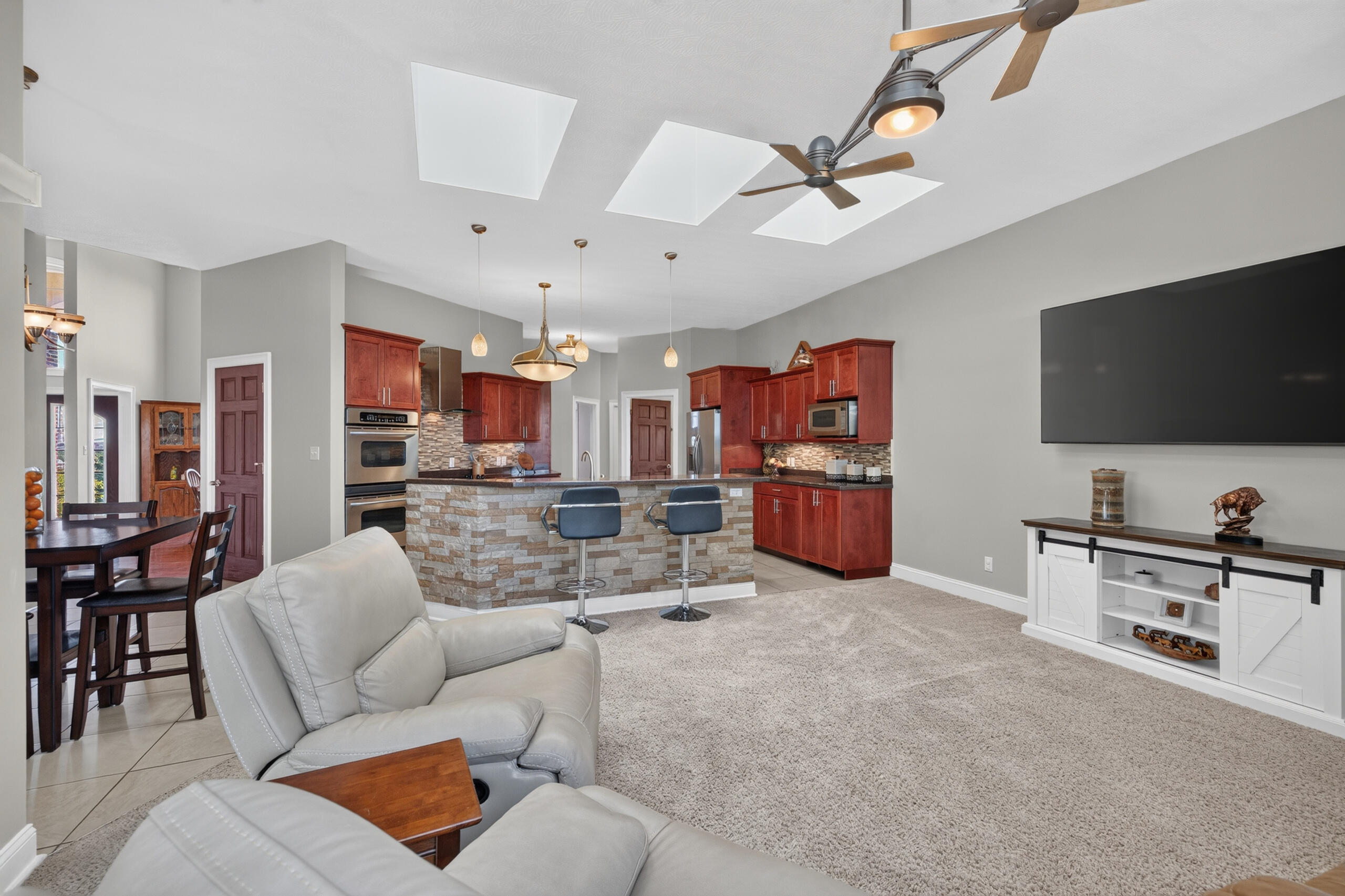 240 Beams Drive Property Photo 21