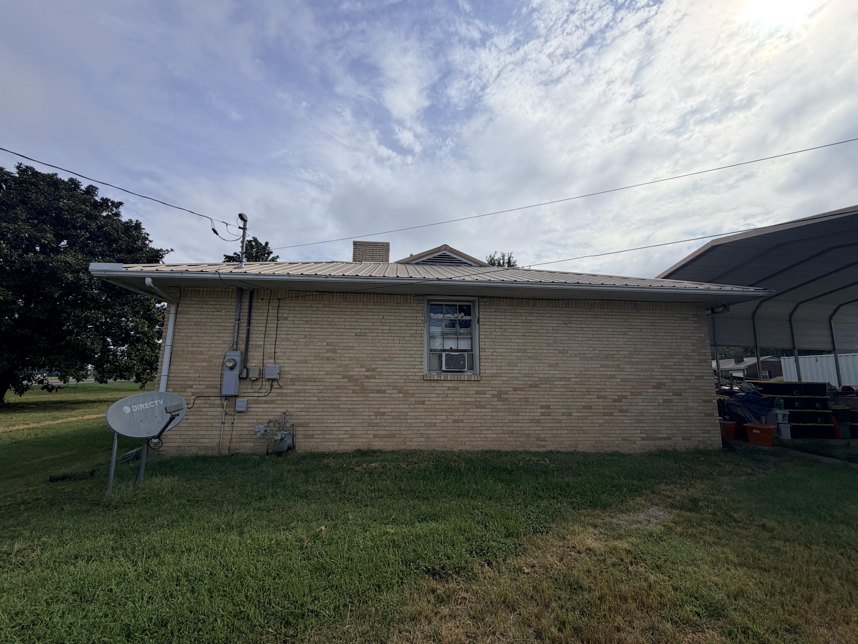 1516 W Broadway Property Photo 10