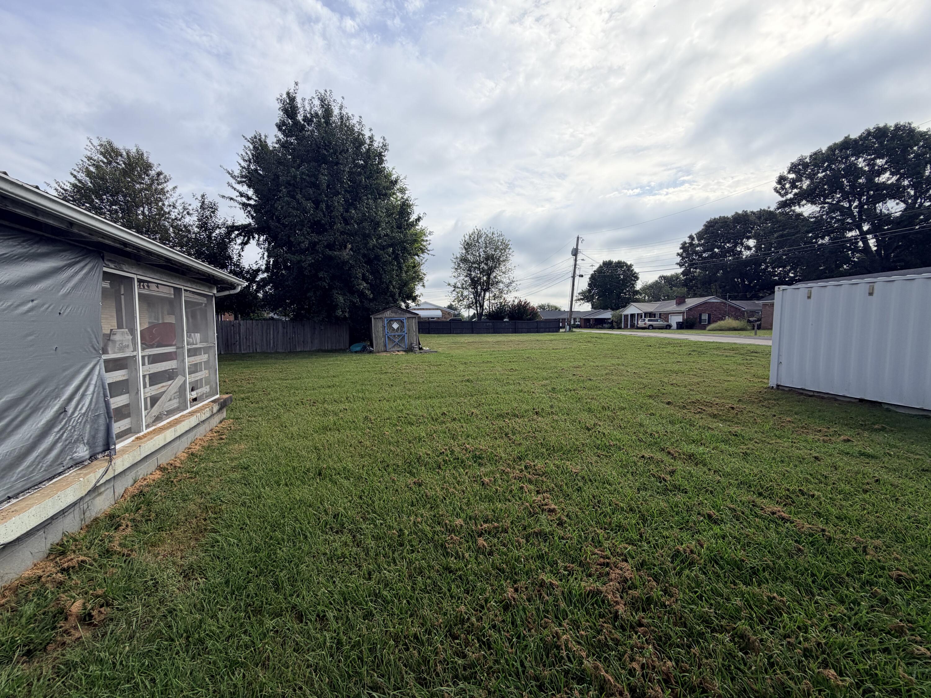 1516 W Broadway Property Photo 13