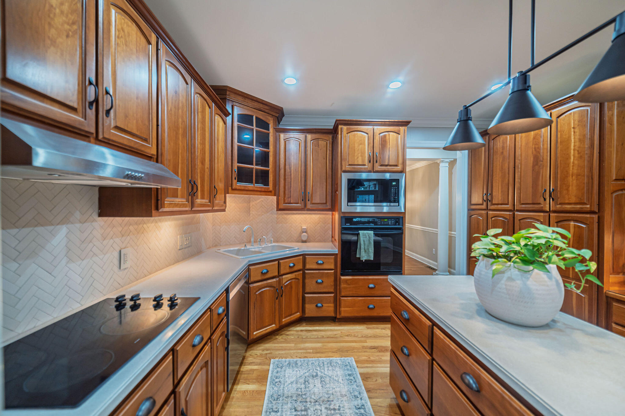 6460 Gardenview Drive Property Photo 15