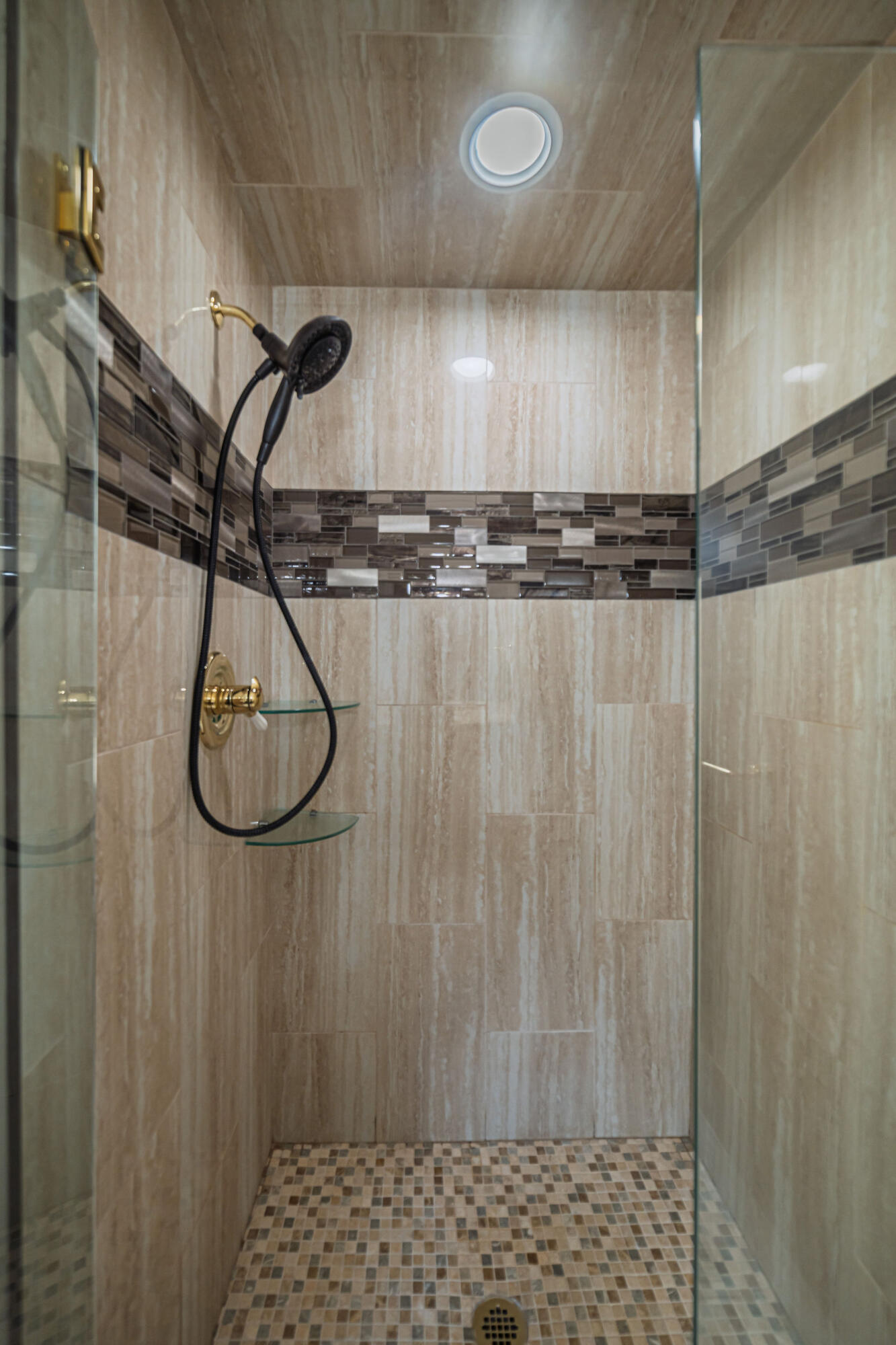 6460 Gardenview Drive Property Photo 27