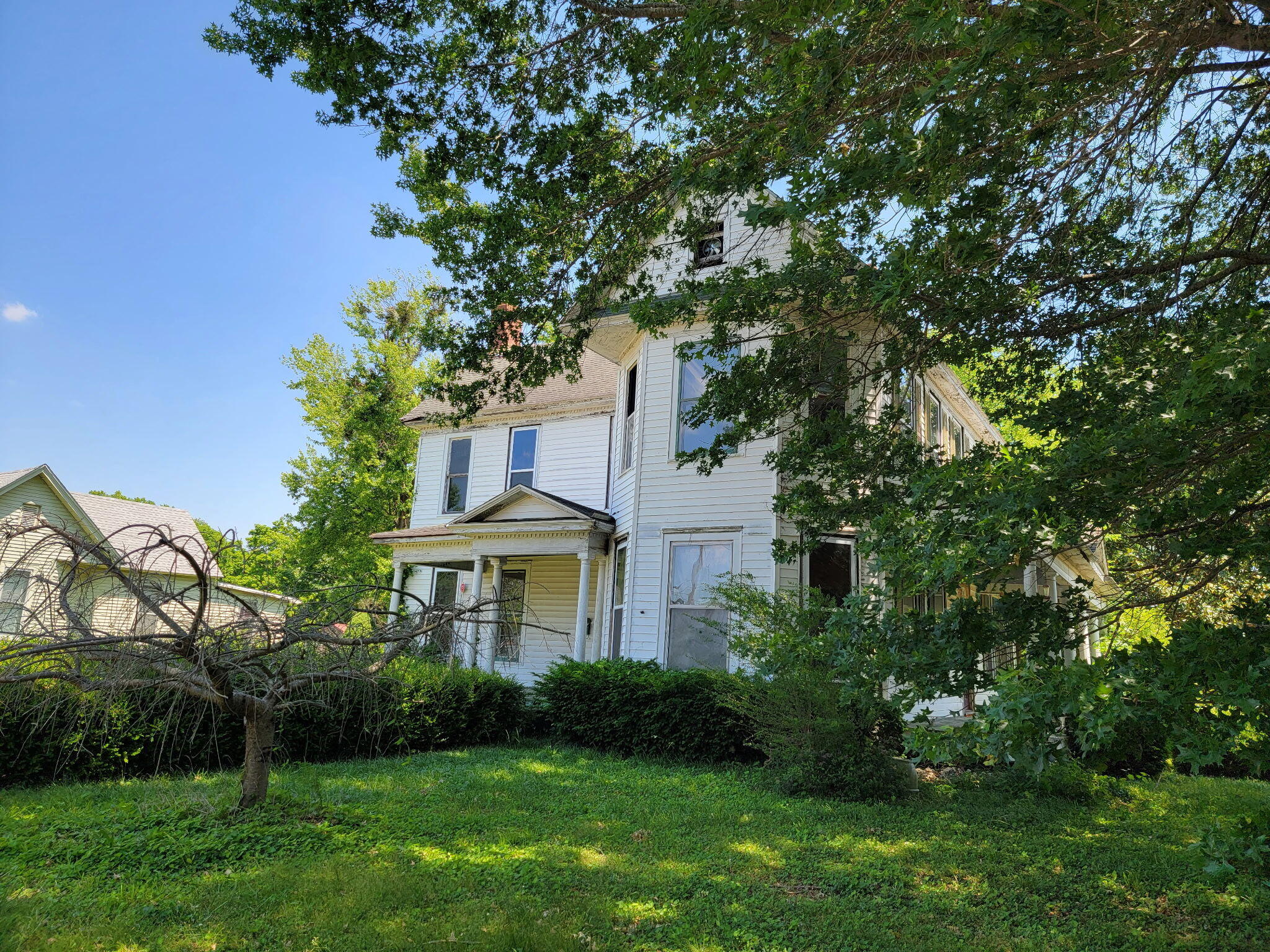 166 Farley Place Property Photo 6