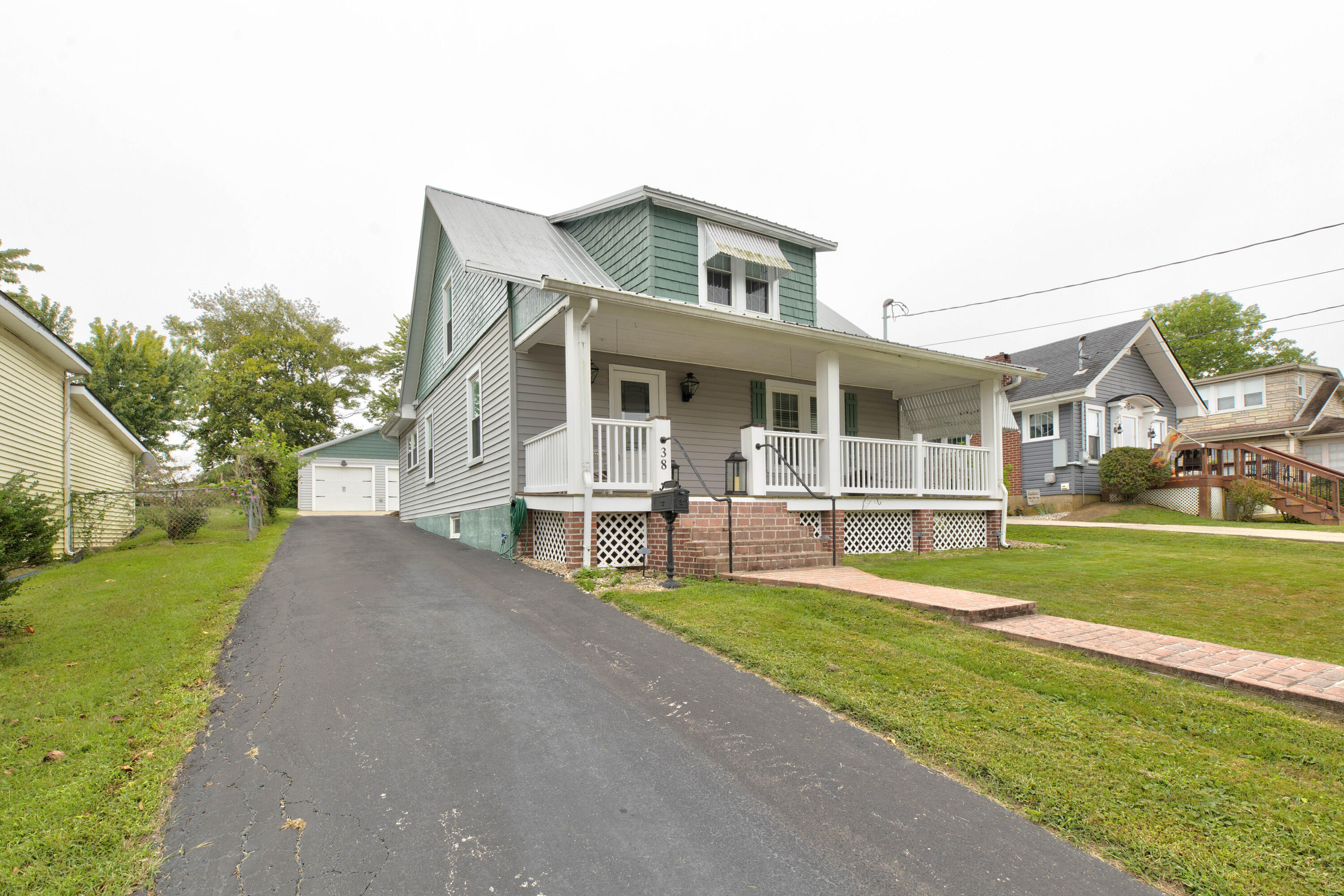 38 Johnson Avenue Property Photo 3