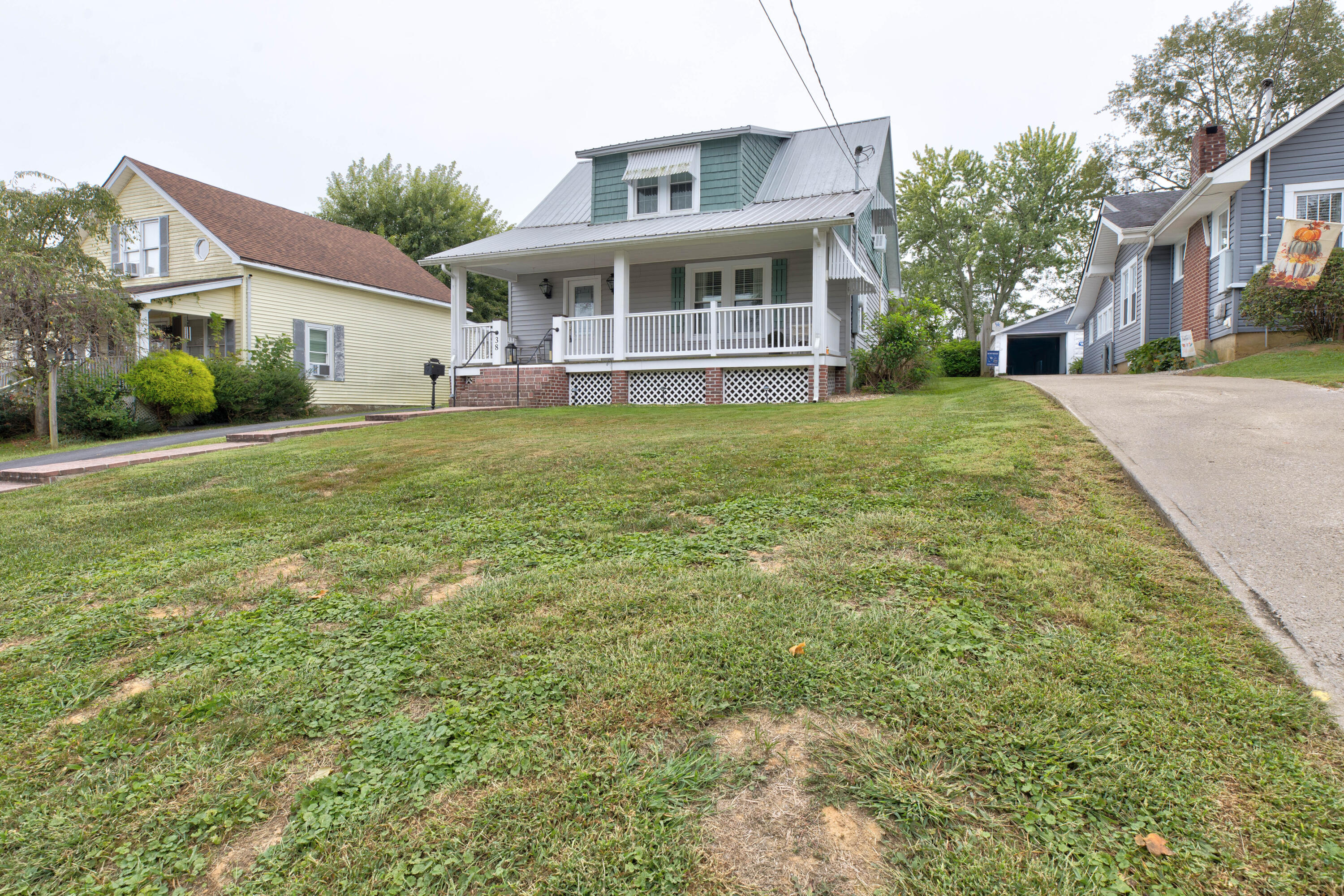 38 Johnson Avenue Property Photo 5