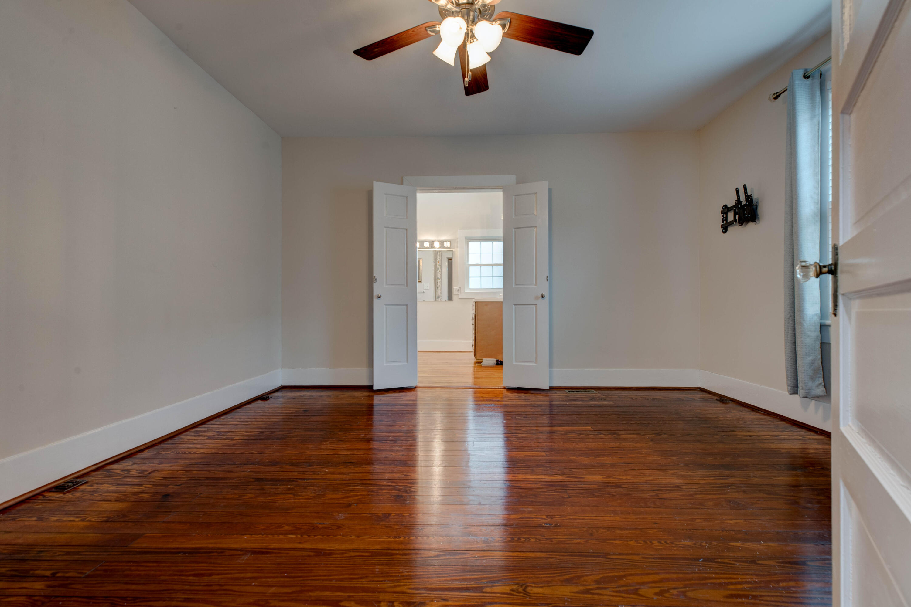 38 Johnson Avenue Property Photo 23