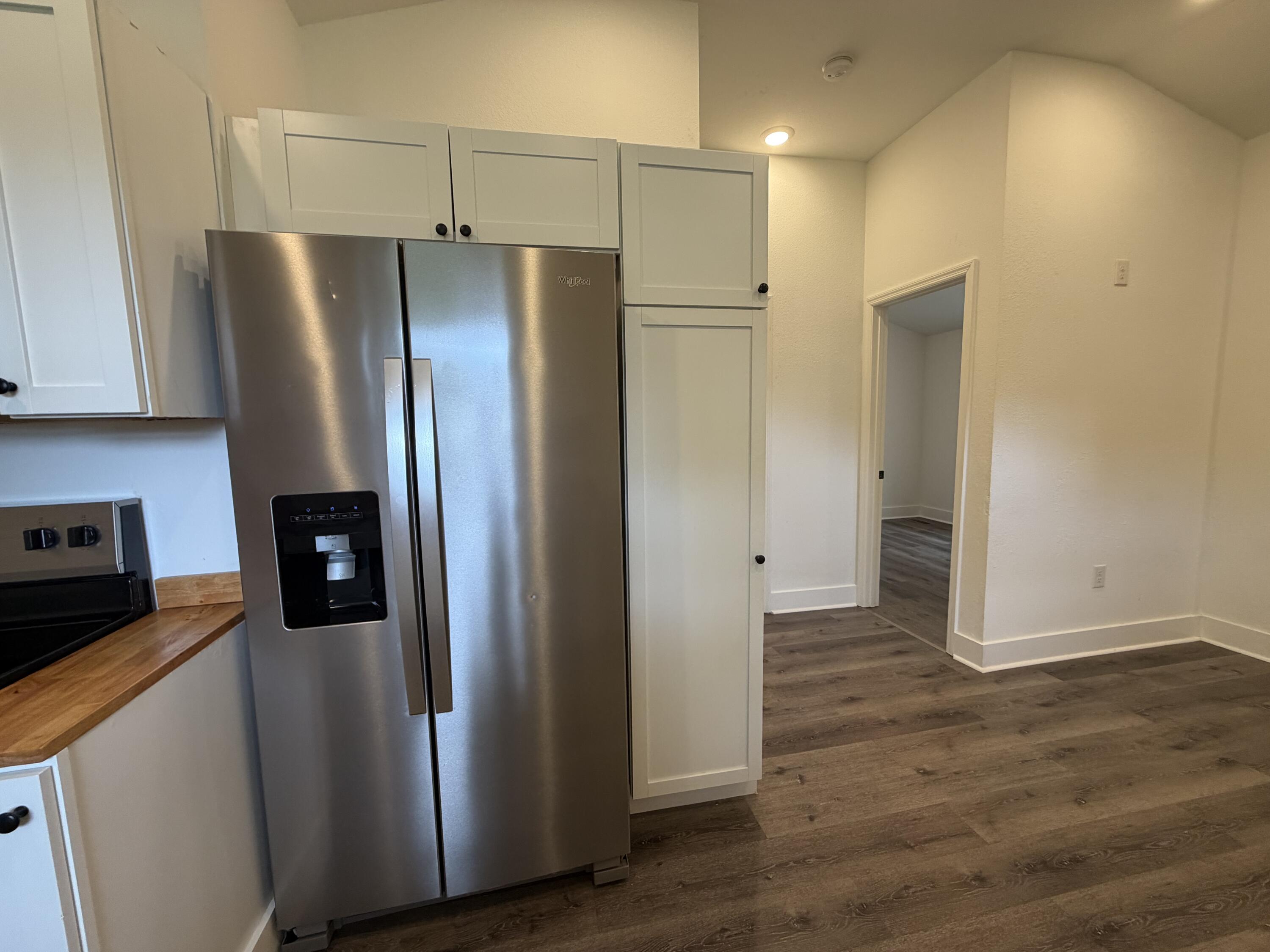 1801 & 1801 1/2 Exeter Avenue Property Photo 12