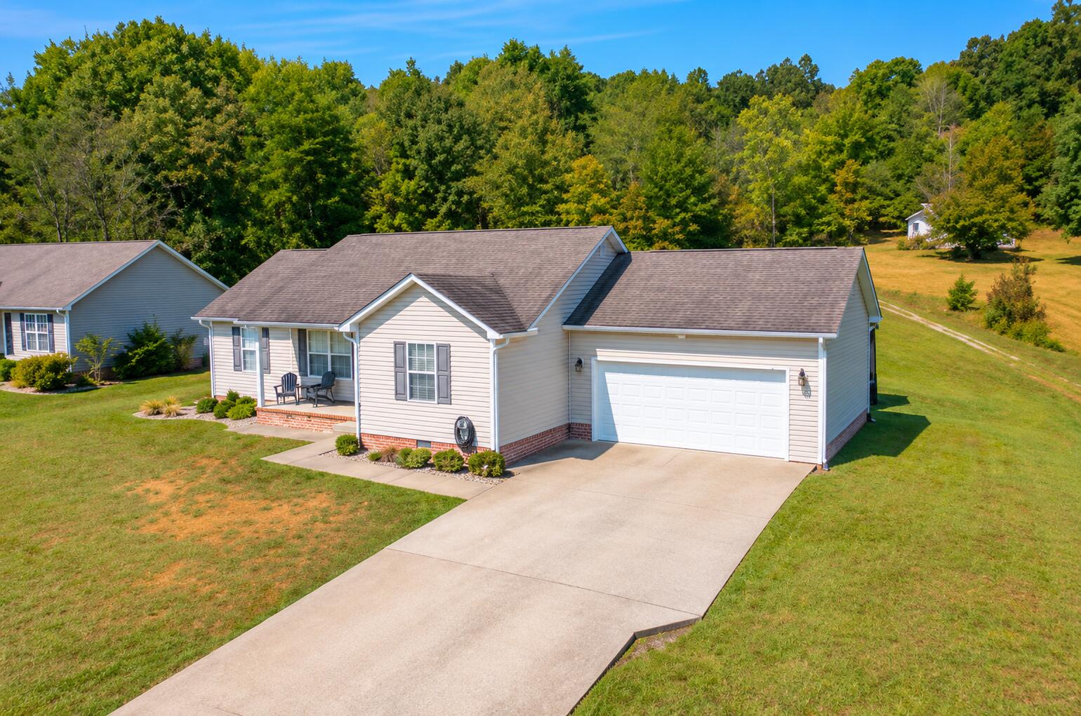 1352 E Pittsburg Church Road Property Photo 3